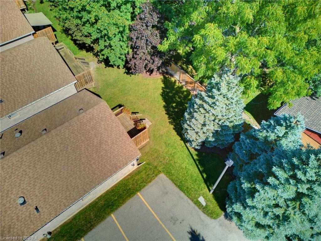 9-73 Morton Avenue W Unit: 9