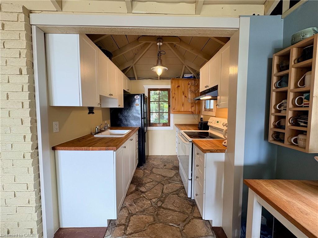 38 Whippoorwill Road