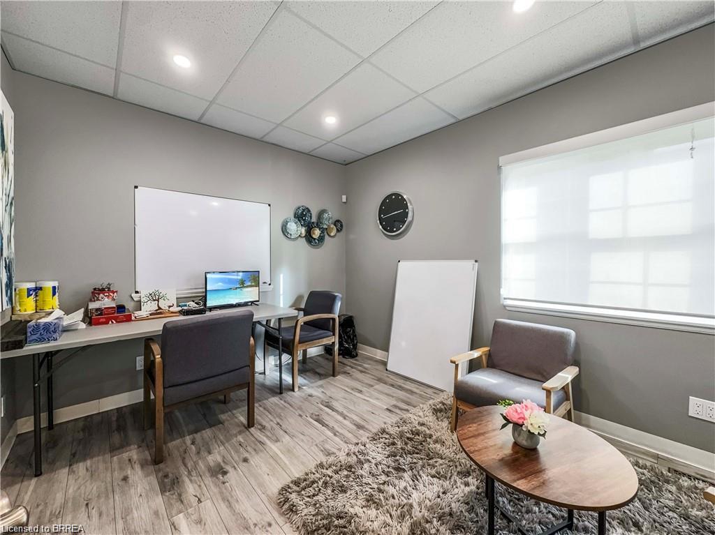1005-80 Brant Avenue Unit: 1005