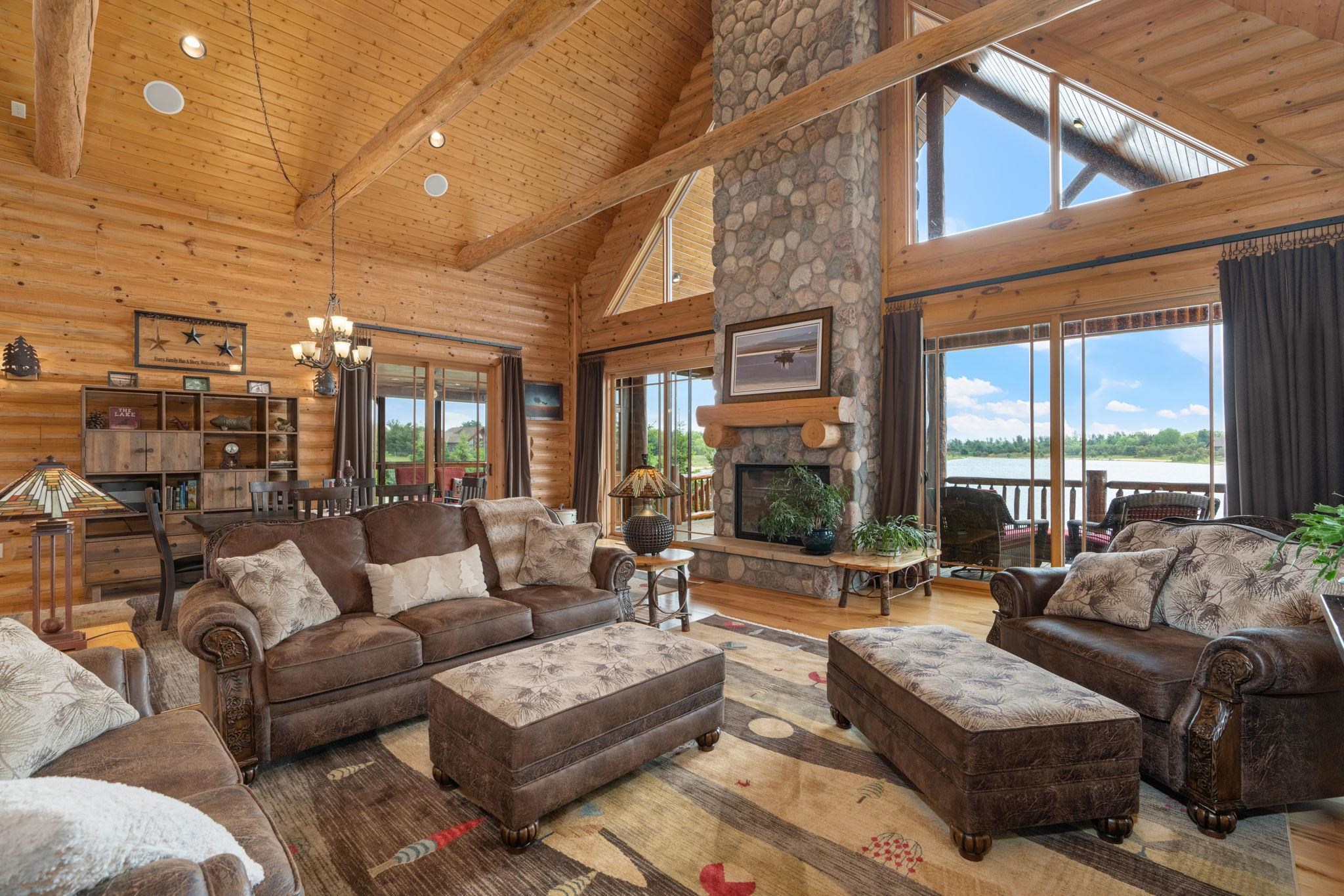 N8054 Copper Point Drive