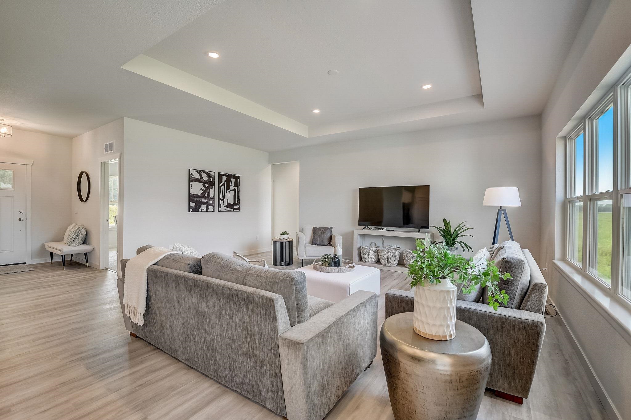 6655 Royal View Drive