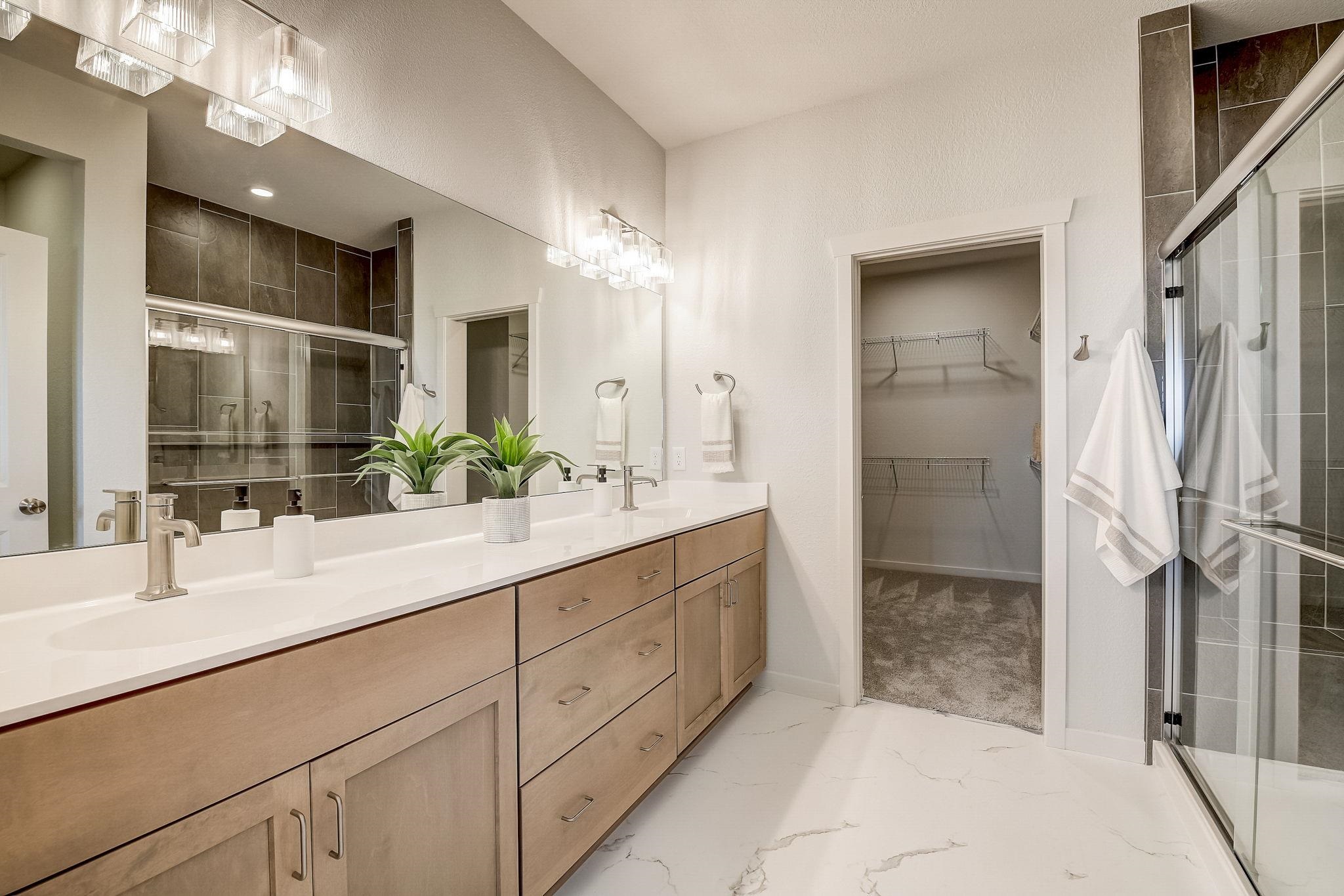 6655 Royal View Drive