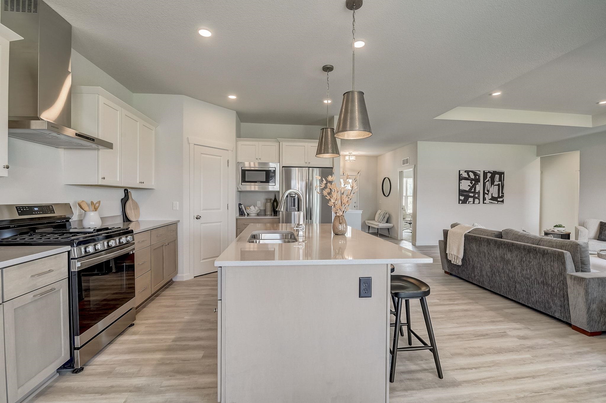 6655 Royal View Drive