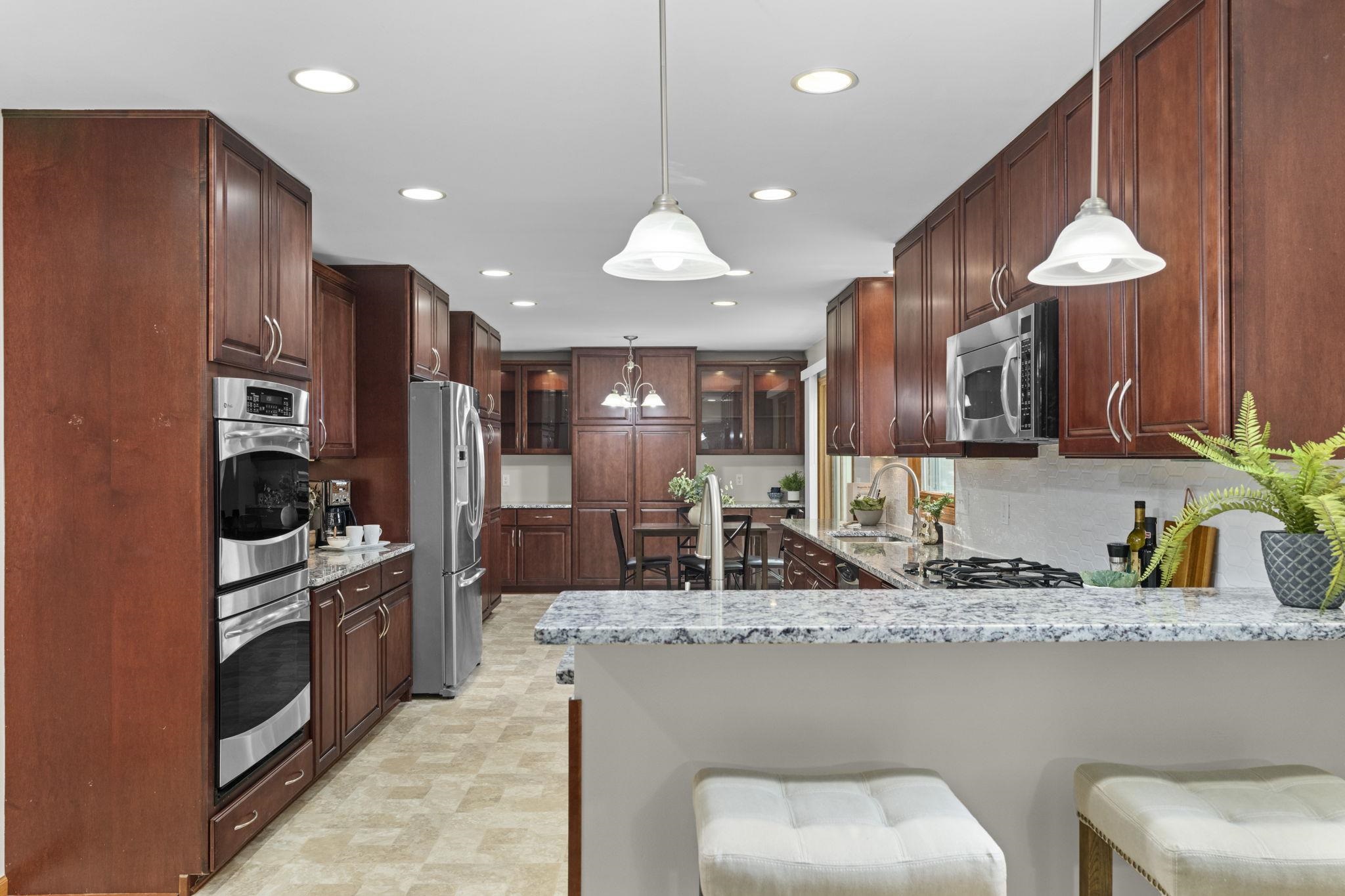 6711 Prairie View Drive