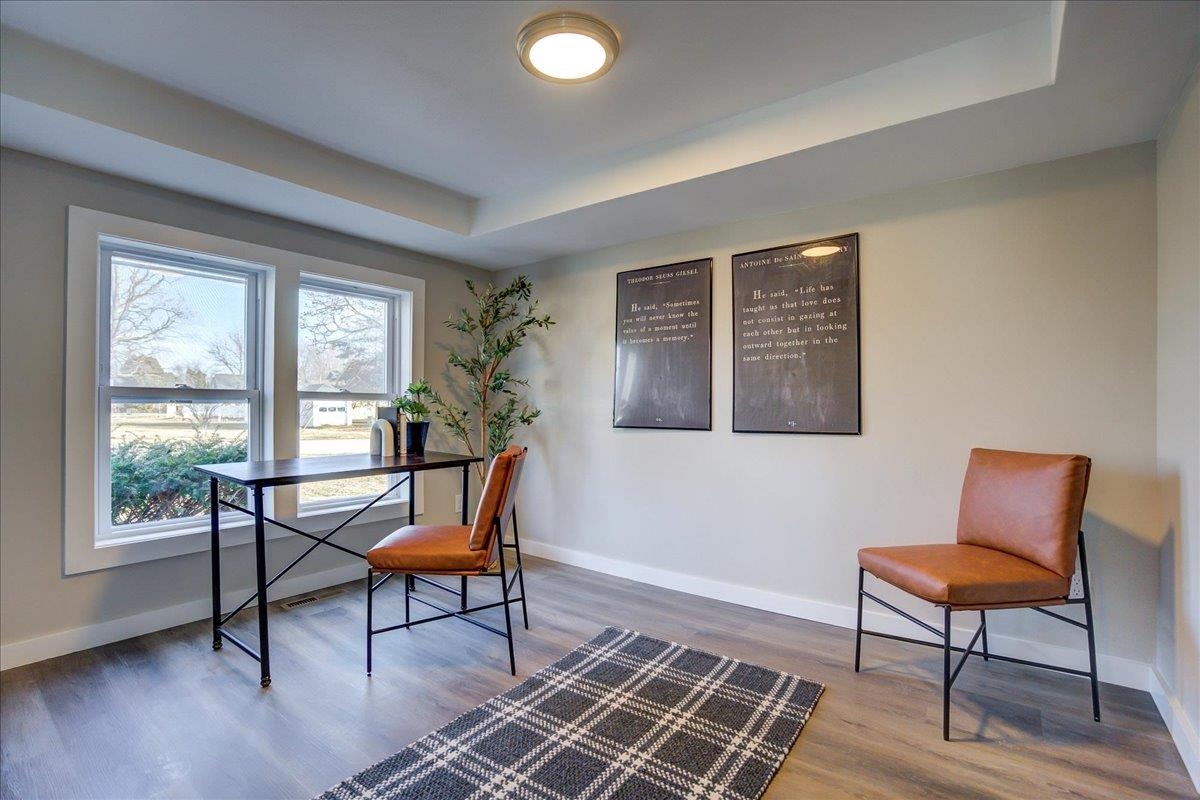 1607 Blue Mounds Street