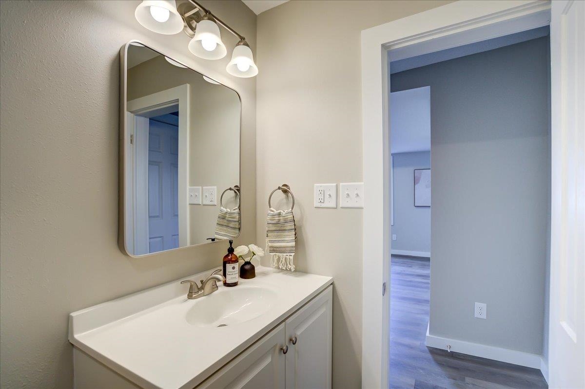 1607 Blue Mounds Street