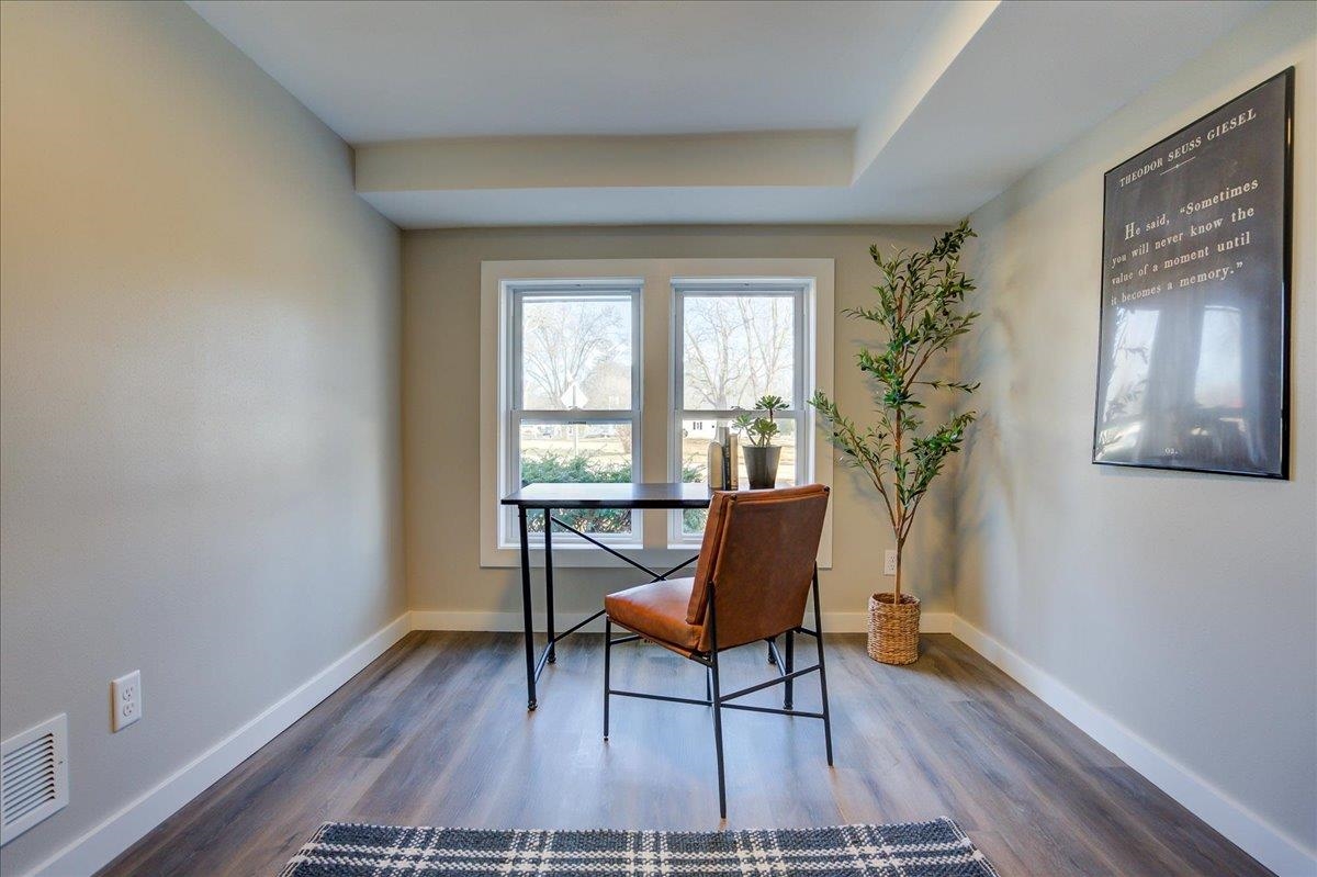 1607 Blue Mounds Street