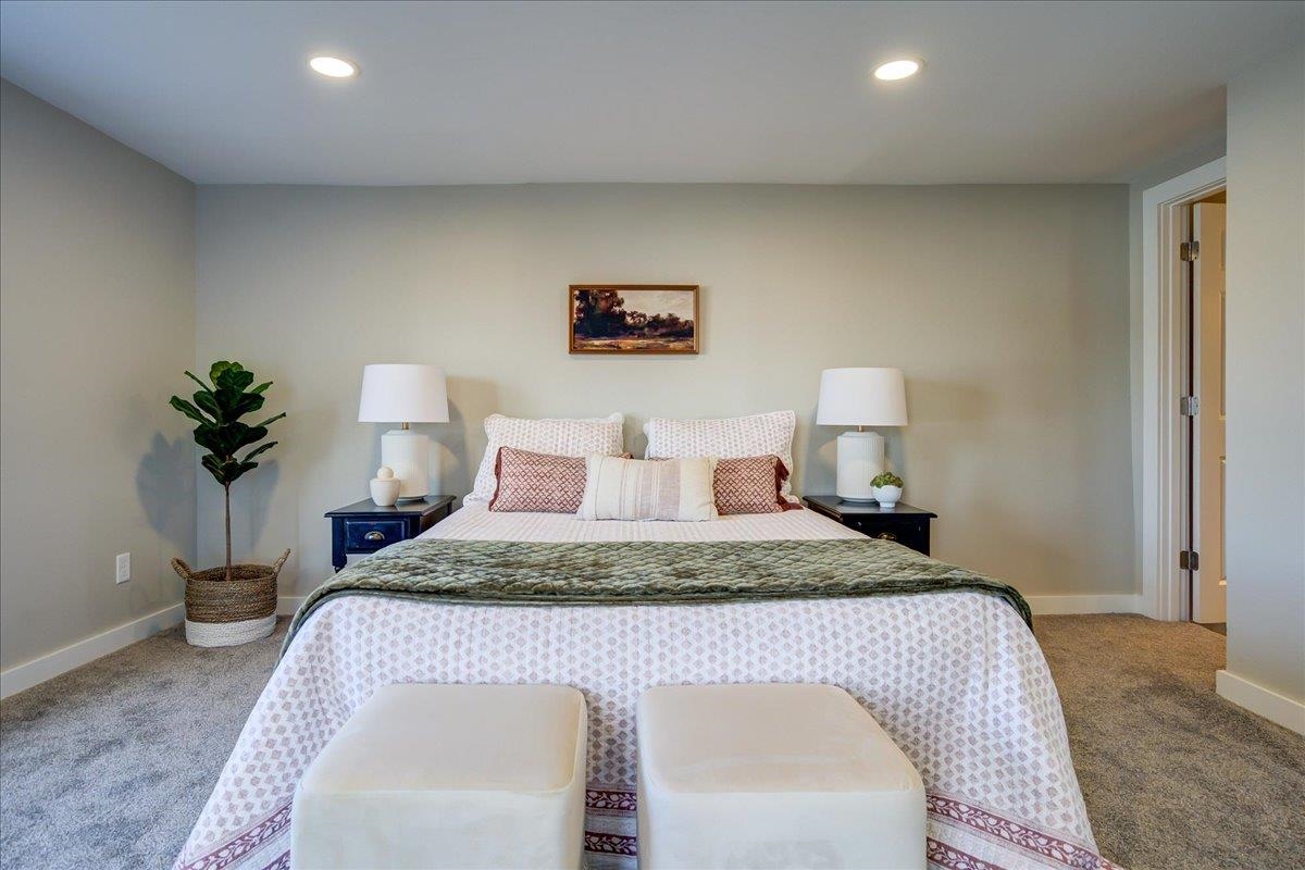 1607 Blue Mounds Street