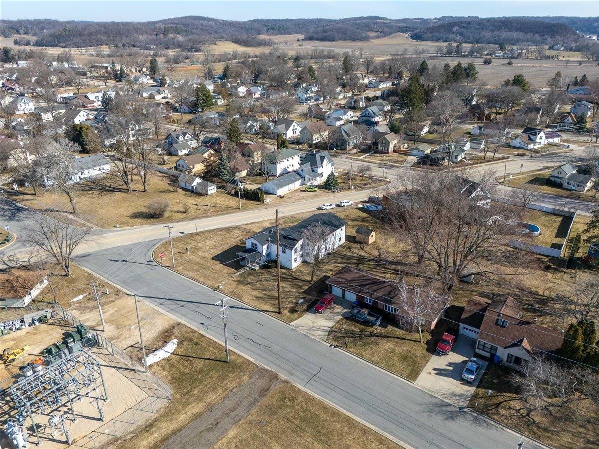 1607 Blue Mounds Street