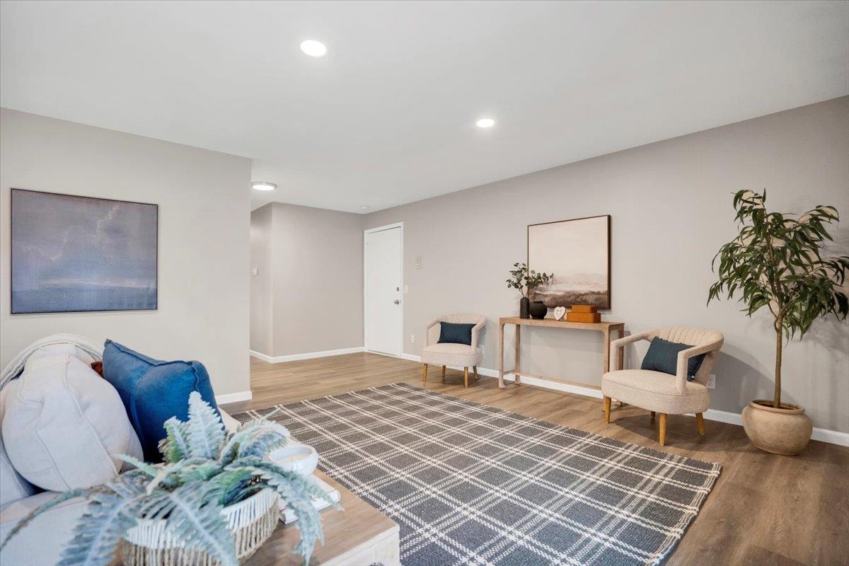 5554 Century Avenue 3