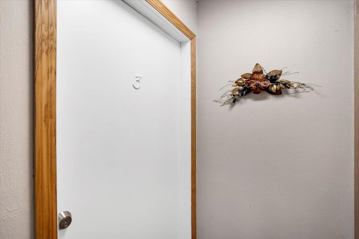 5554 Century Avenue 3