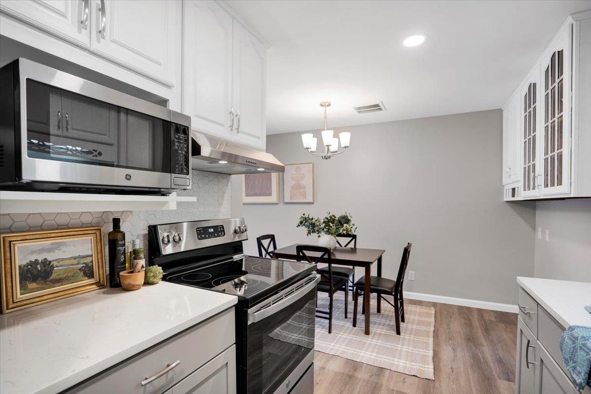 5554 Century Avenue 3