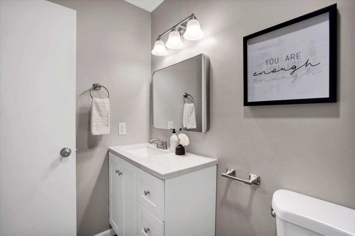 5554 Century Avenue 3