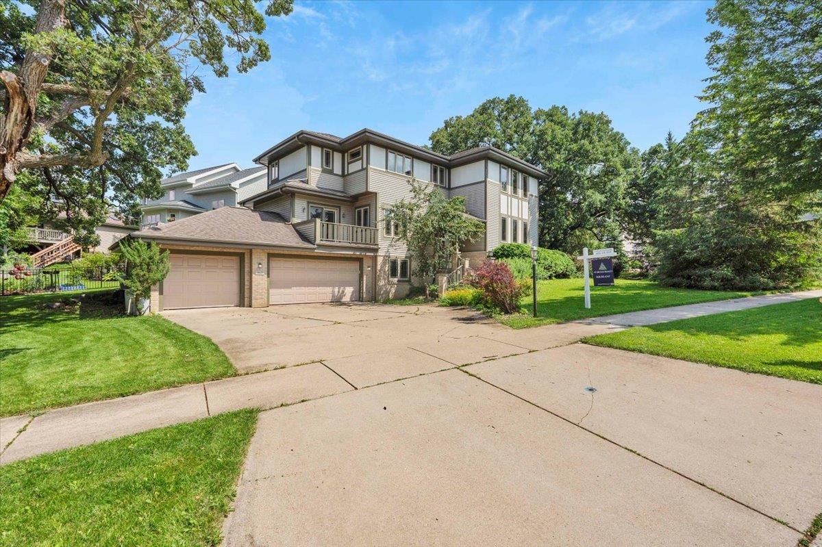 5627 Longford Terrace