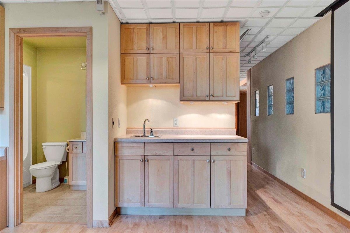 5627 Longford Terrace