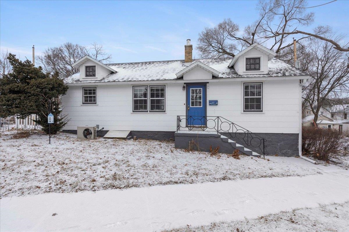 417 W Pleasant Street