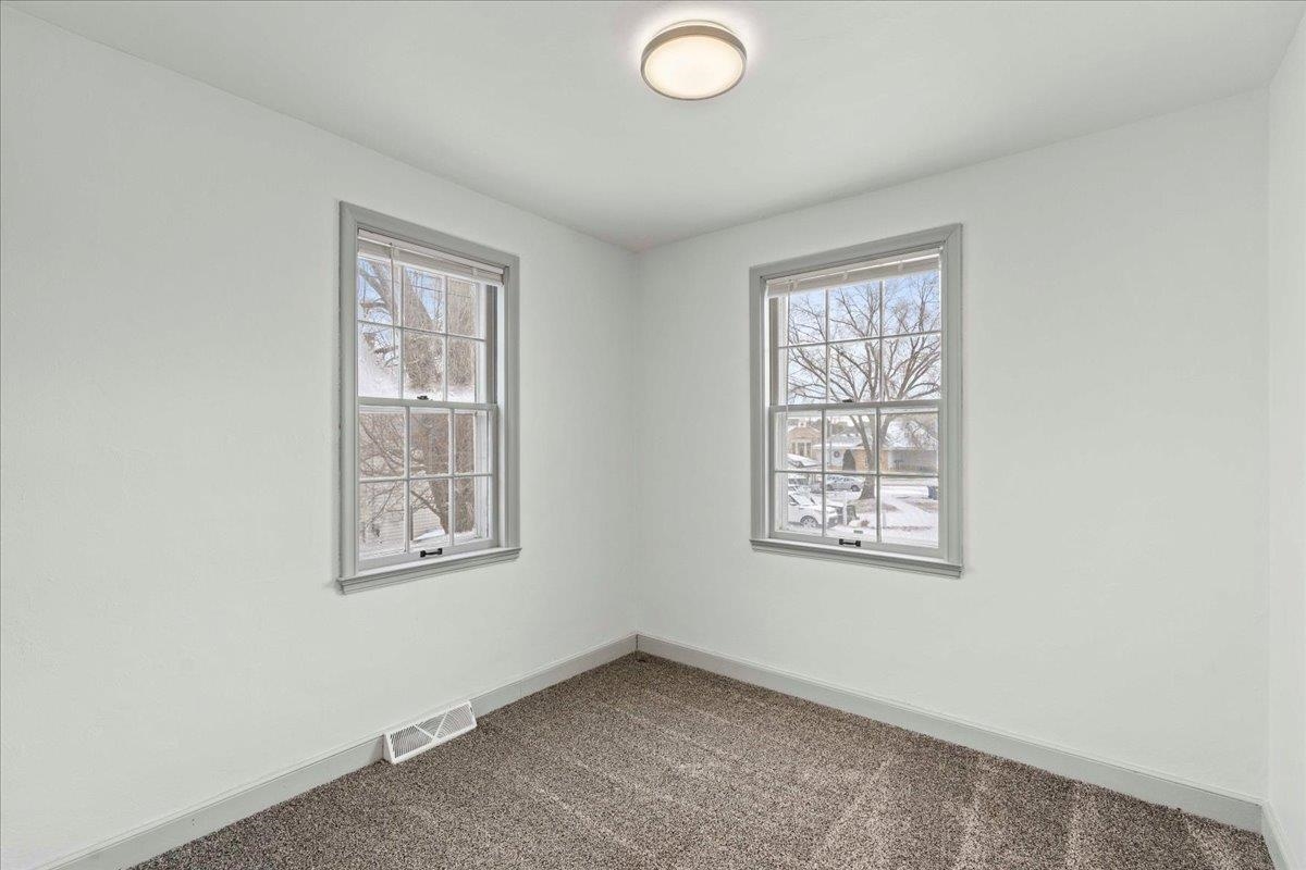 417 W Pleasant Street