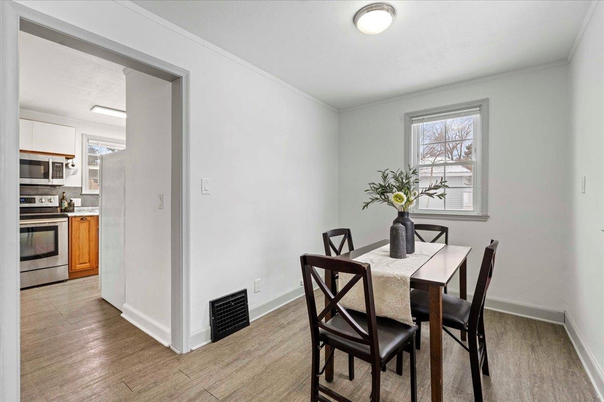 417 W Pleasant Street