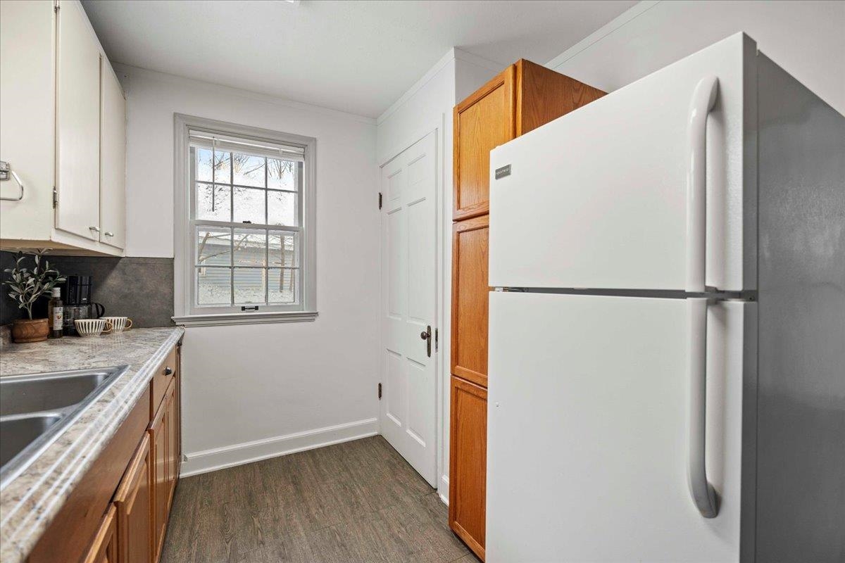 417 W Pleasant Street