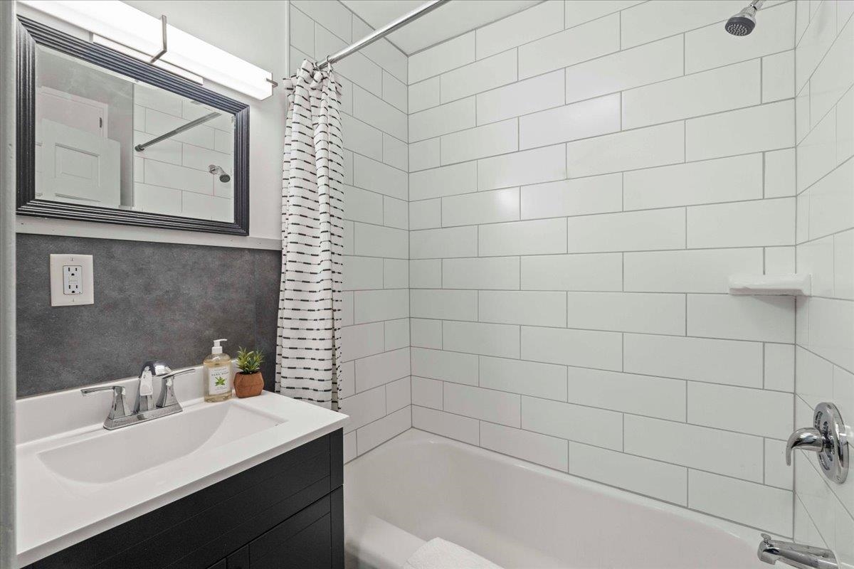 417 W Pleasant Street