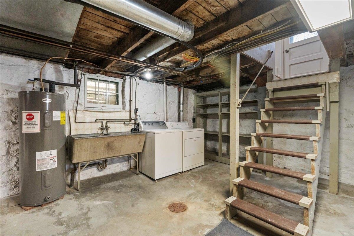 417 W Pleasant Street