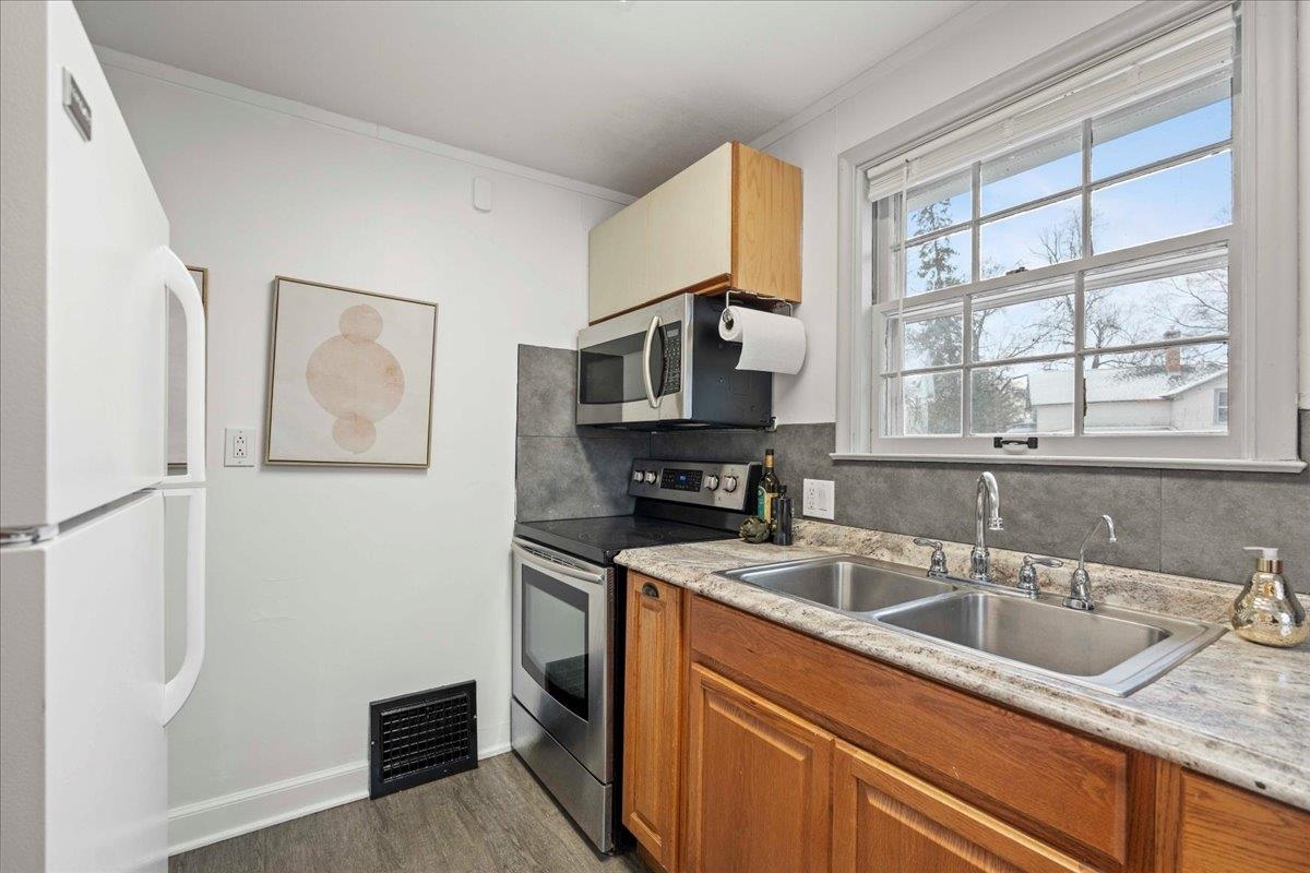 417 W Pleasant Street