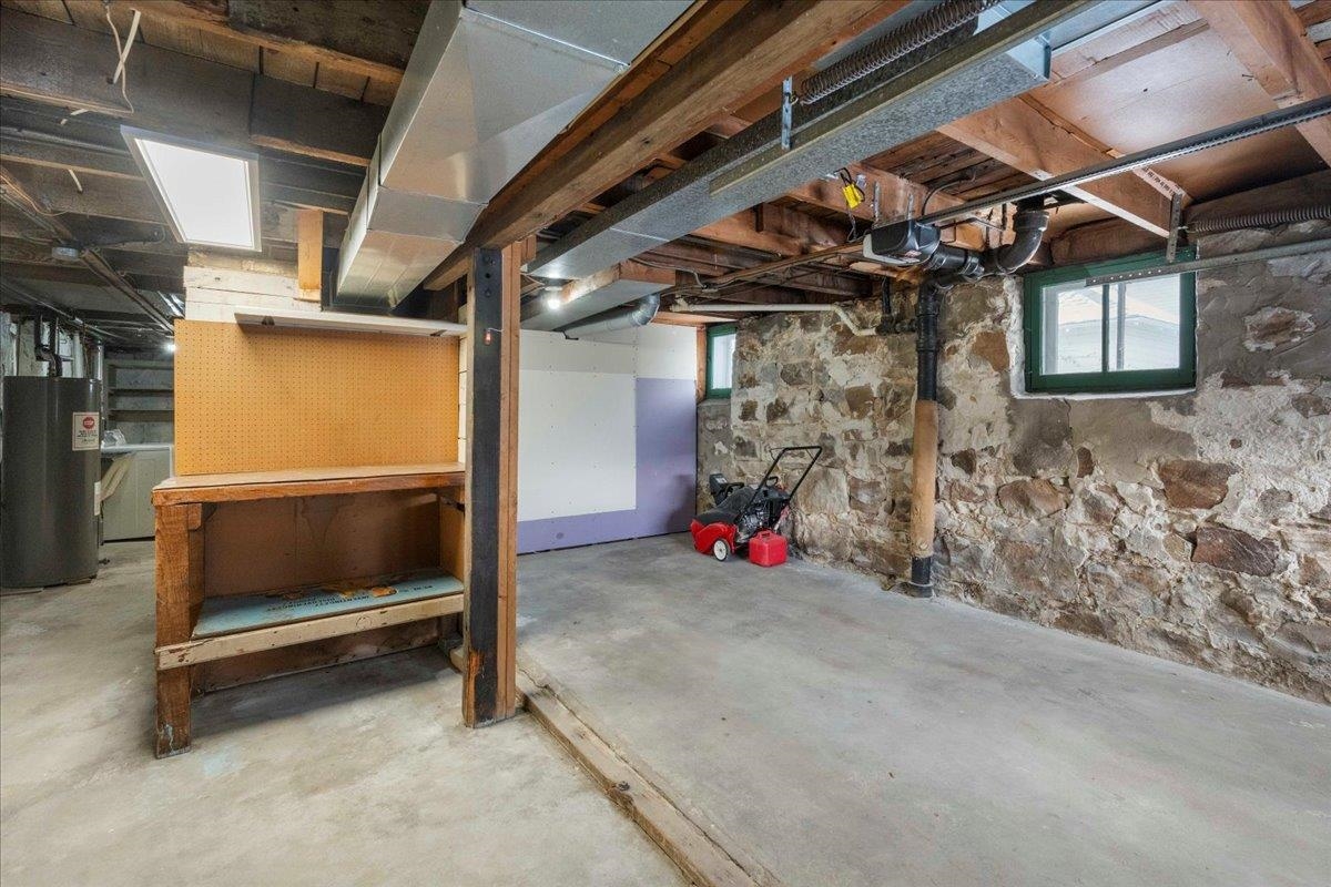 417 W Pleasant Street