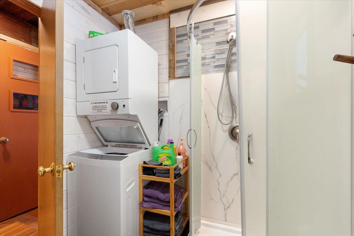 N6221 Long Lake Road