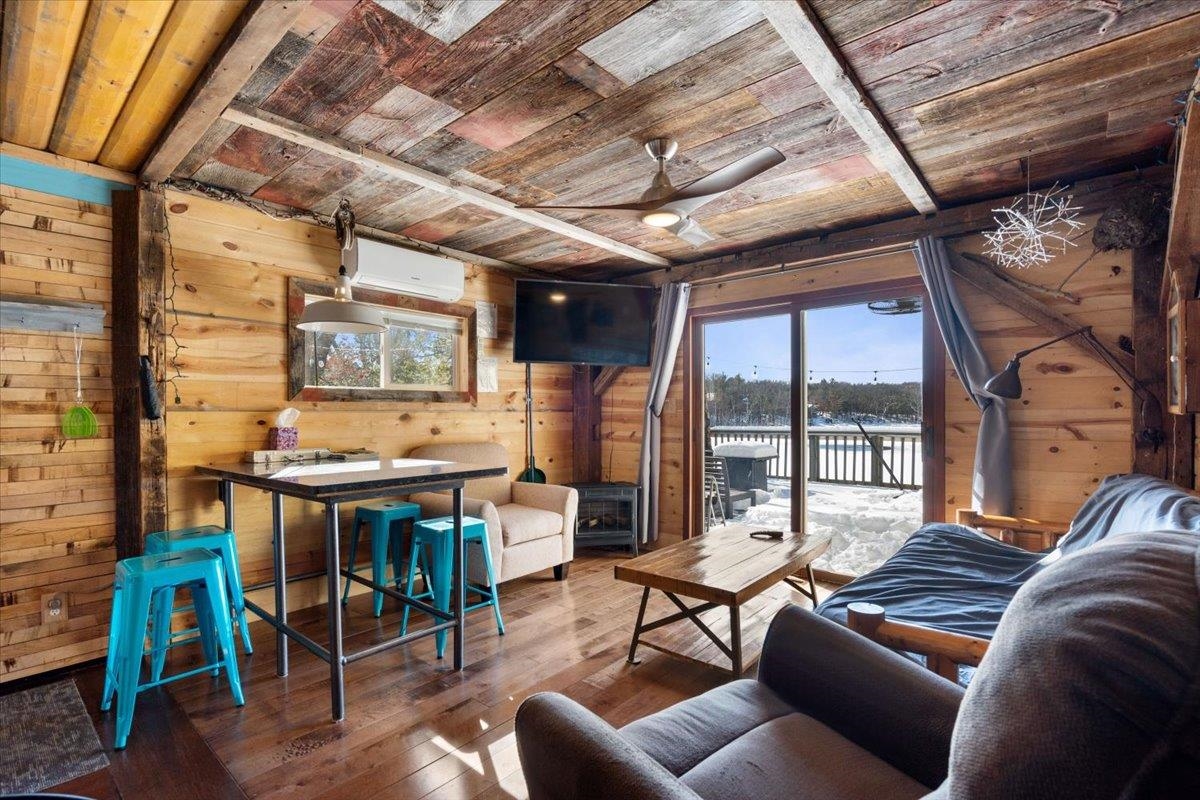 N6221 Long Lake Road