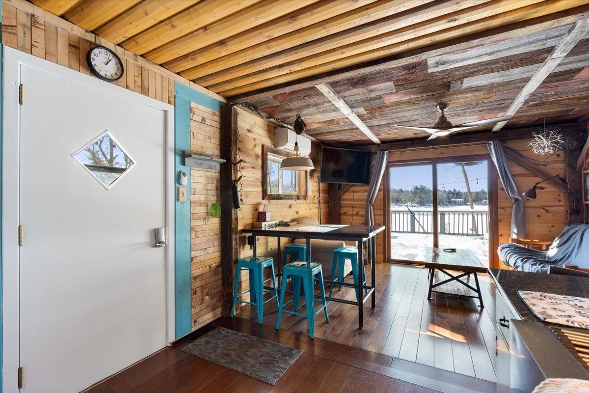 N6221 Long Lake Road