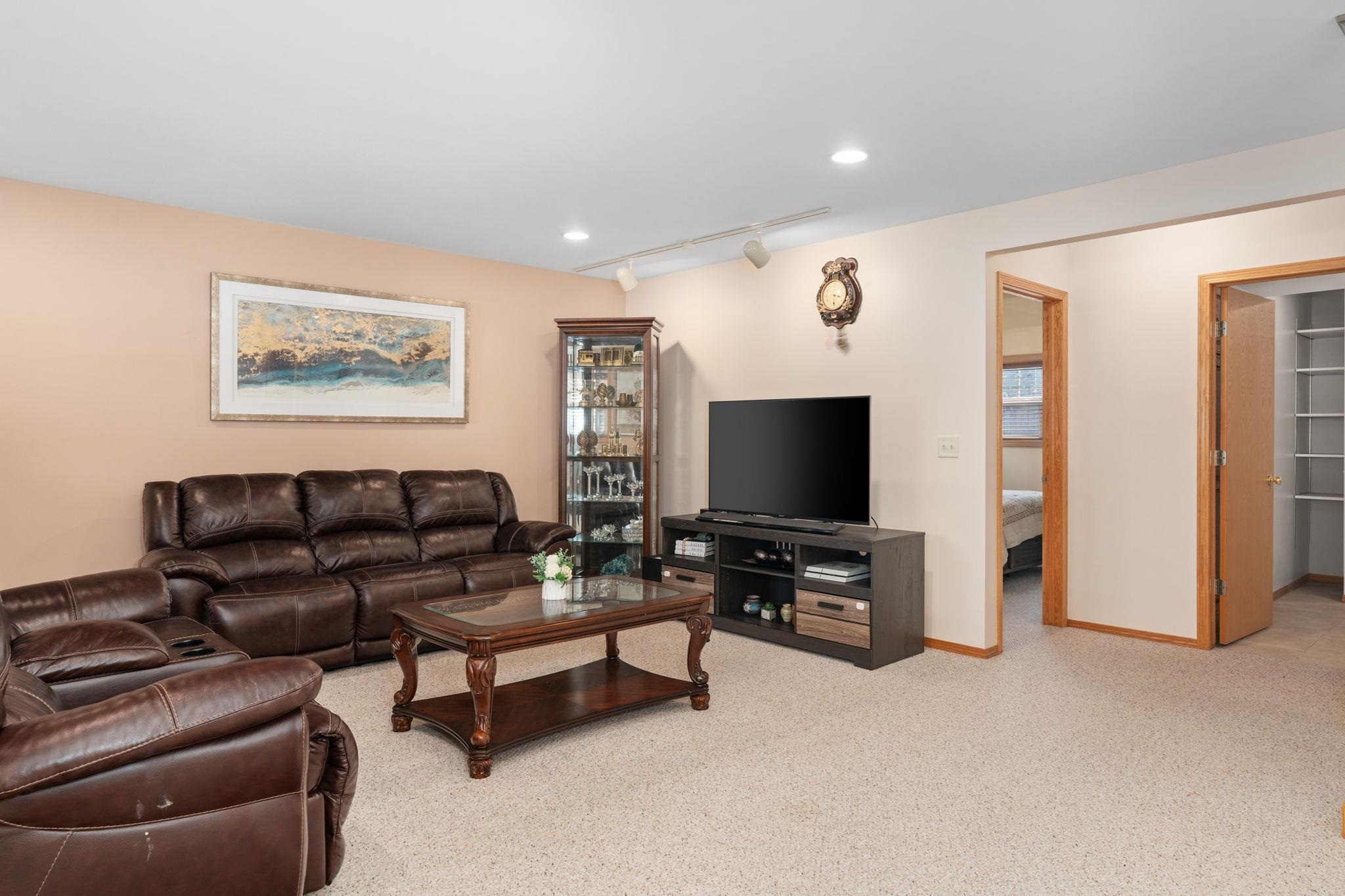 706 Amnicon Trail
