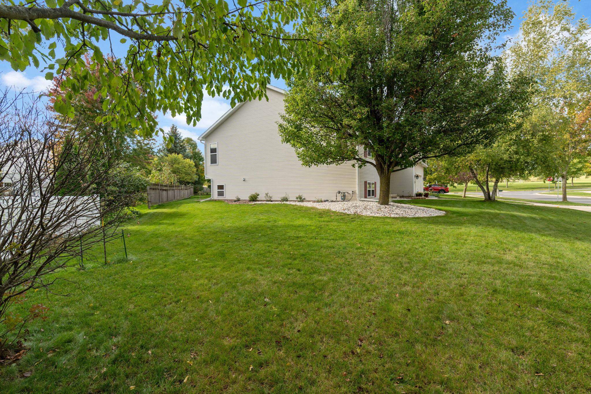 706 Amnicon Trail