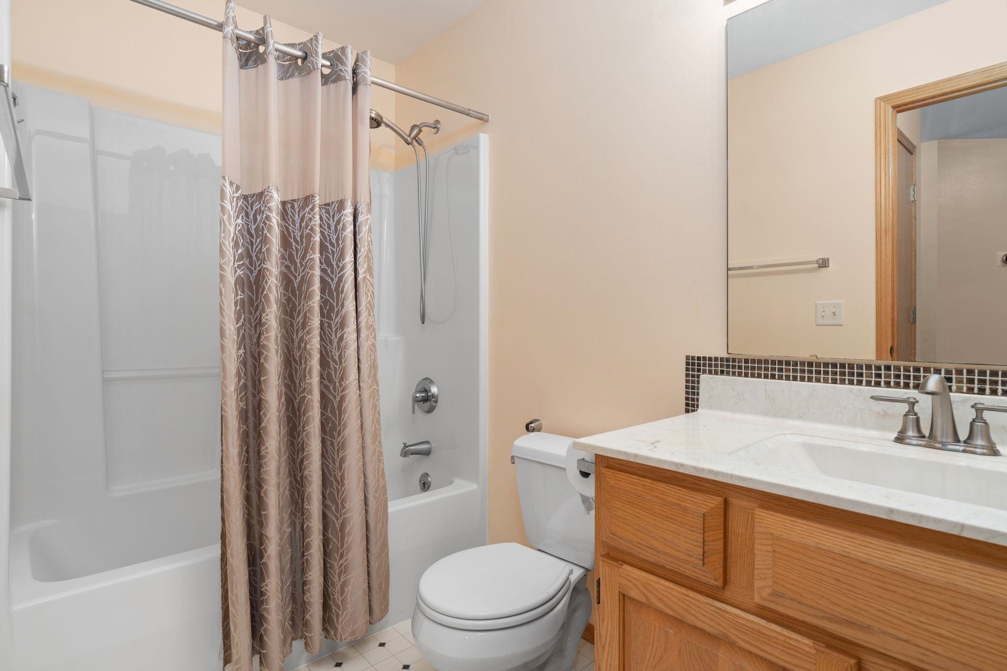 706 Amnicon Trail