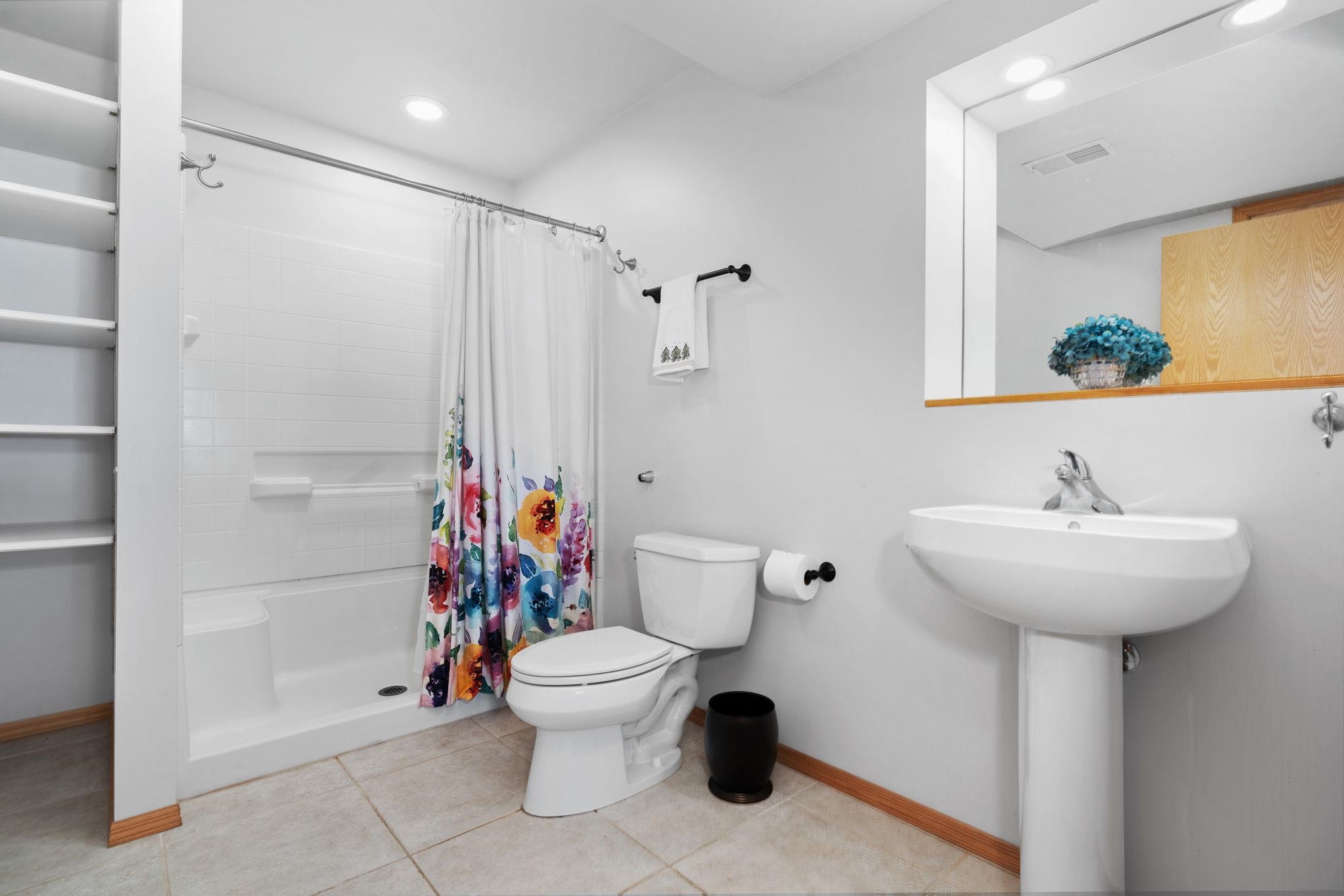 706 Amnicon Trail