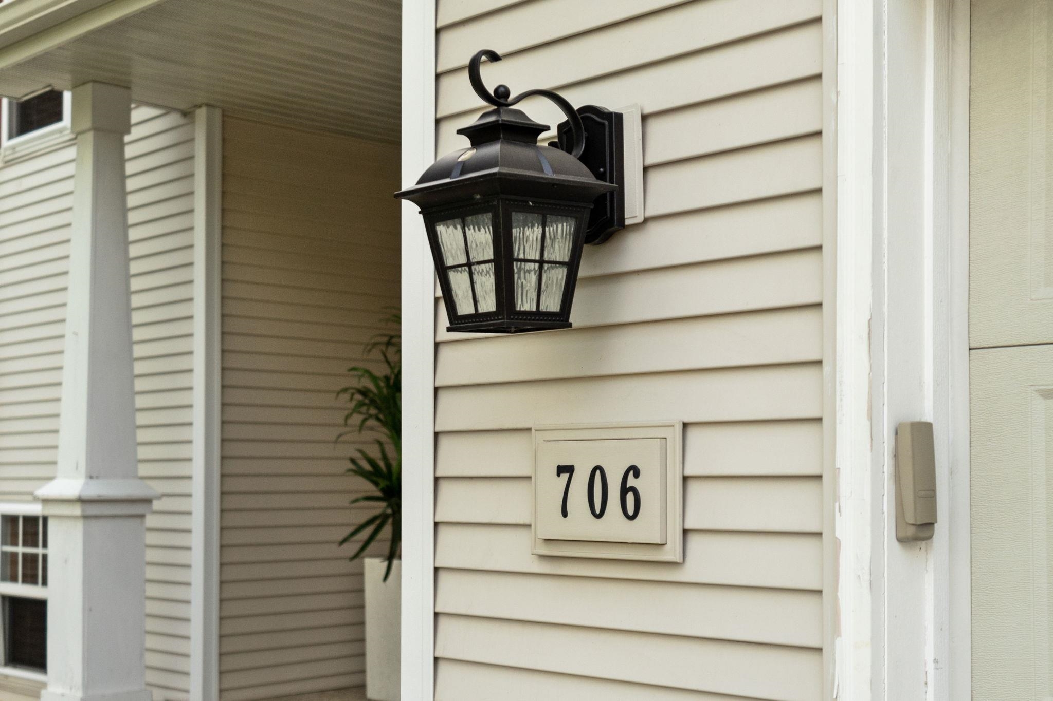 706 Amnicon Trail