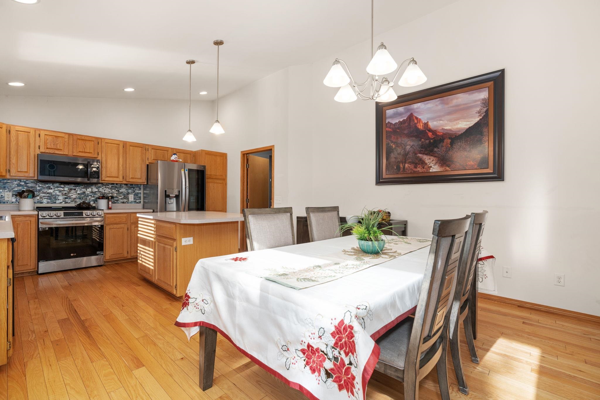706 Amnicon Trail