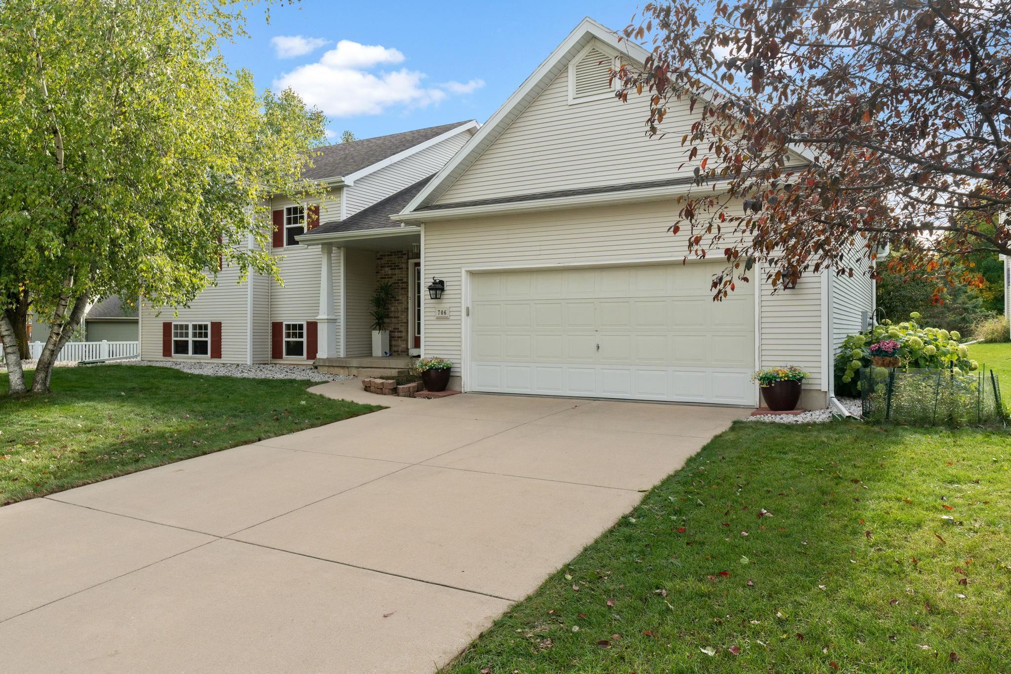 706 Amnicon Trail