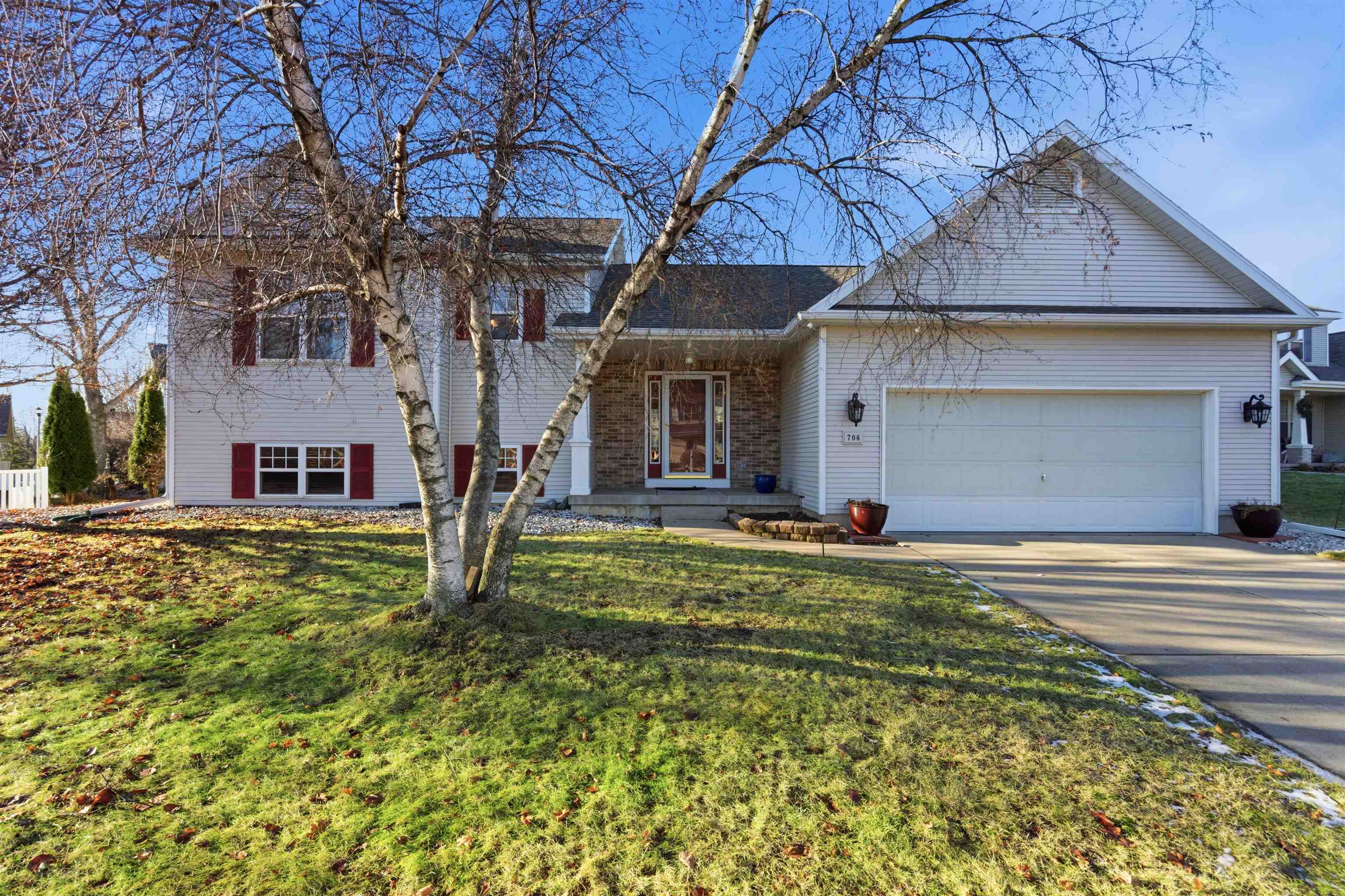 706 Amnicon Trail
