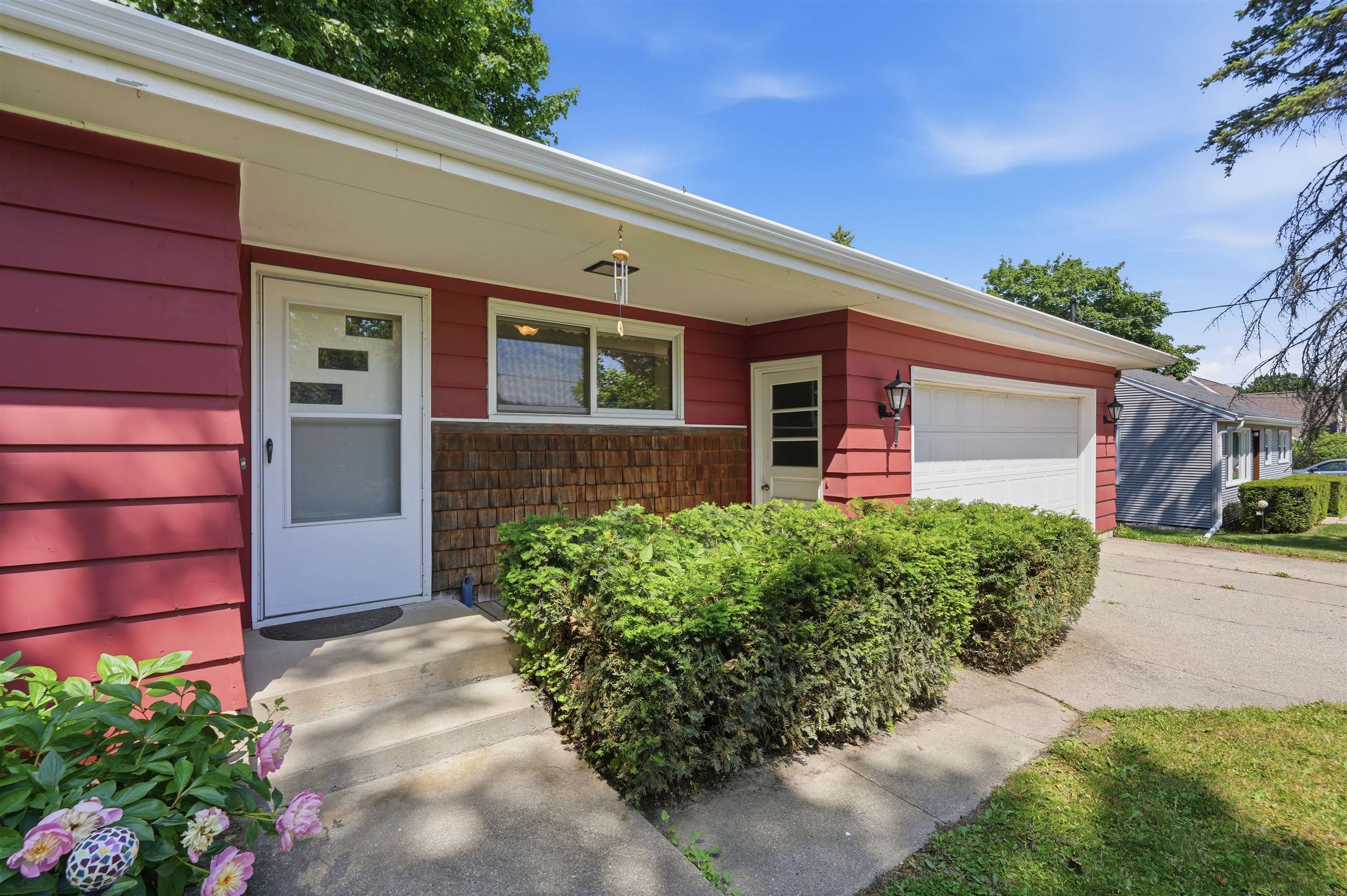 549 N Main Street