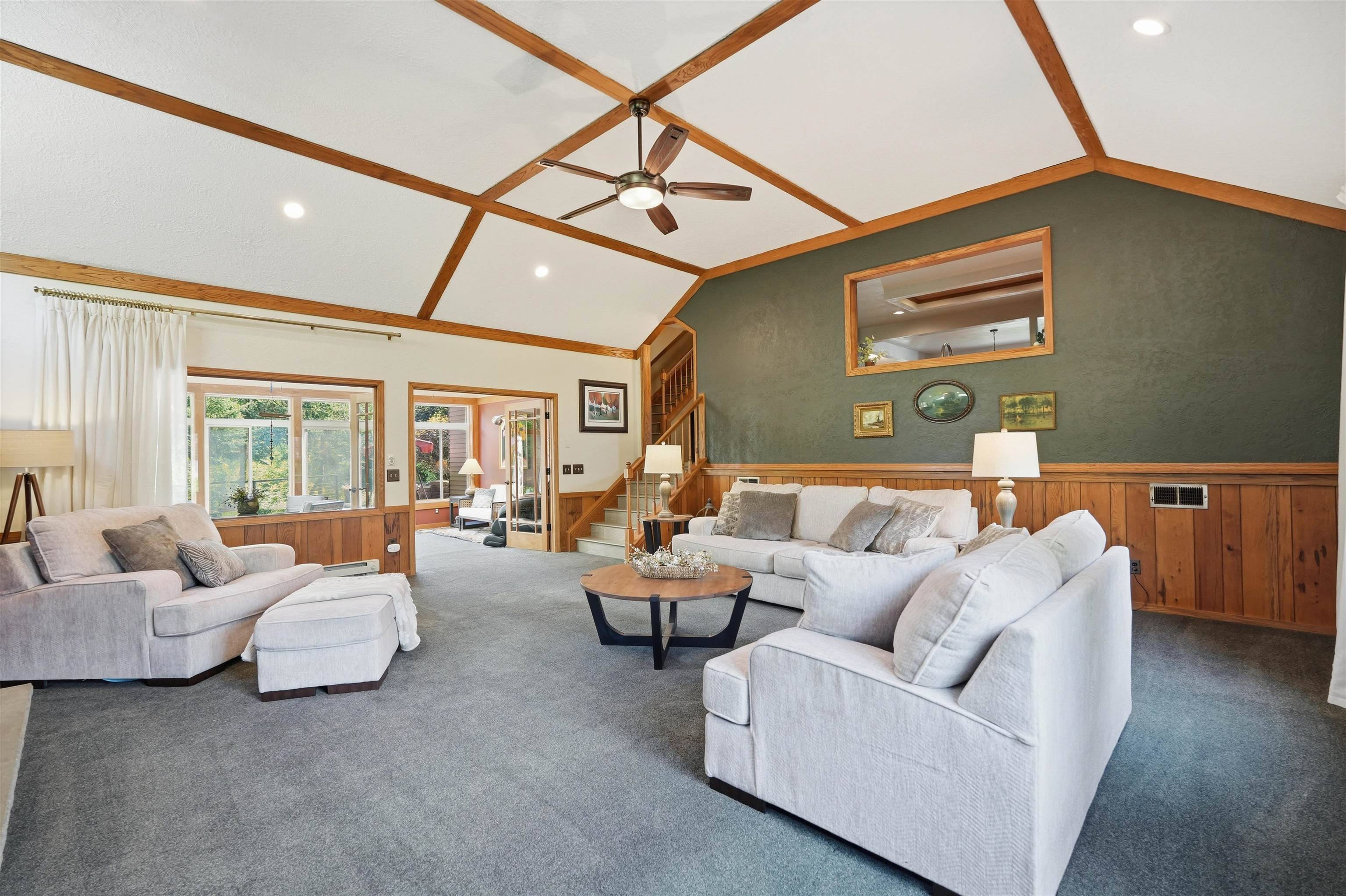 312 River Wood Bend