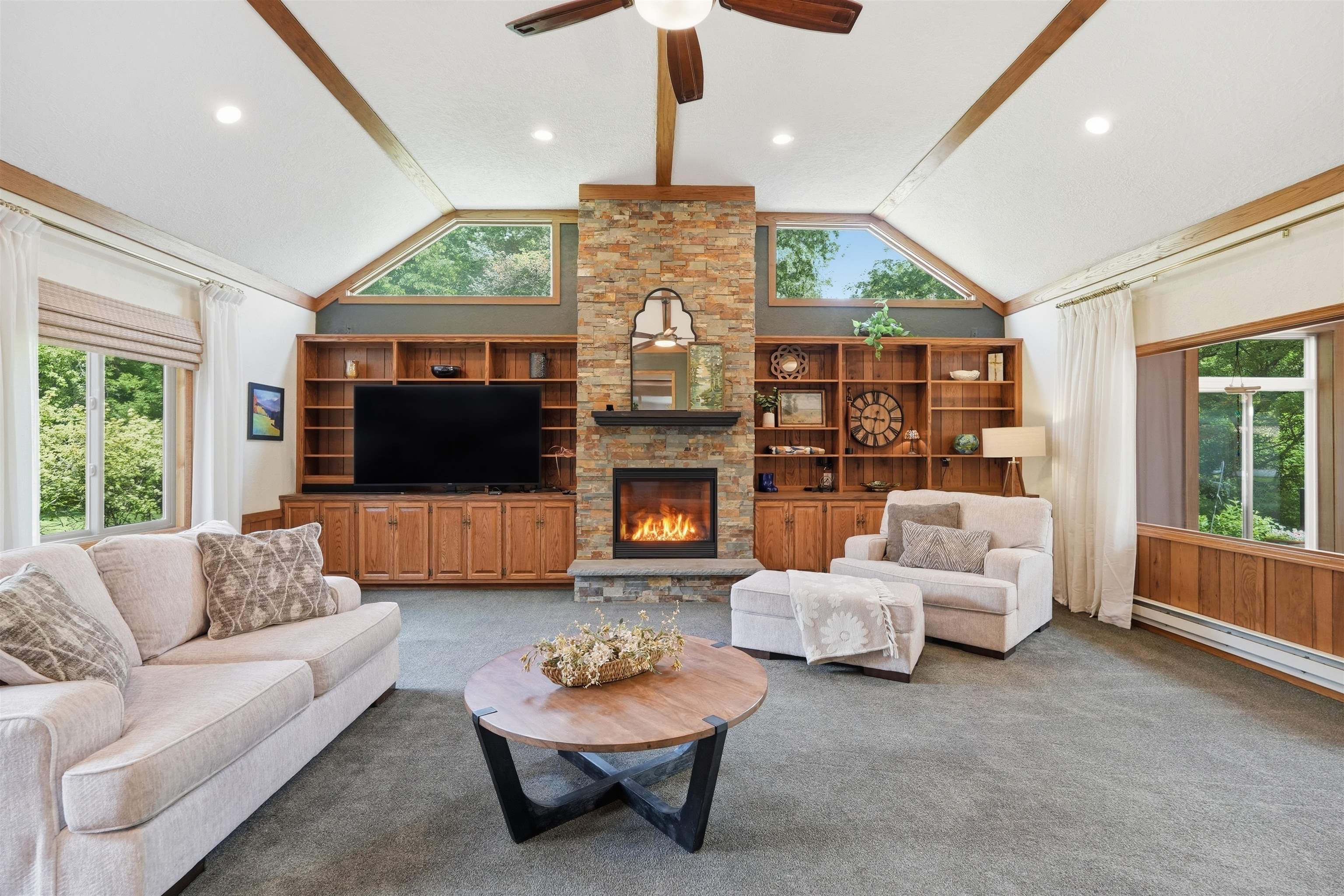 312 River Wood Bend