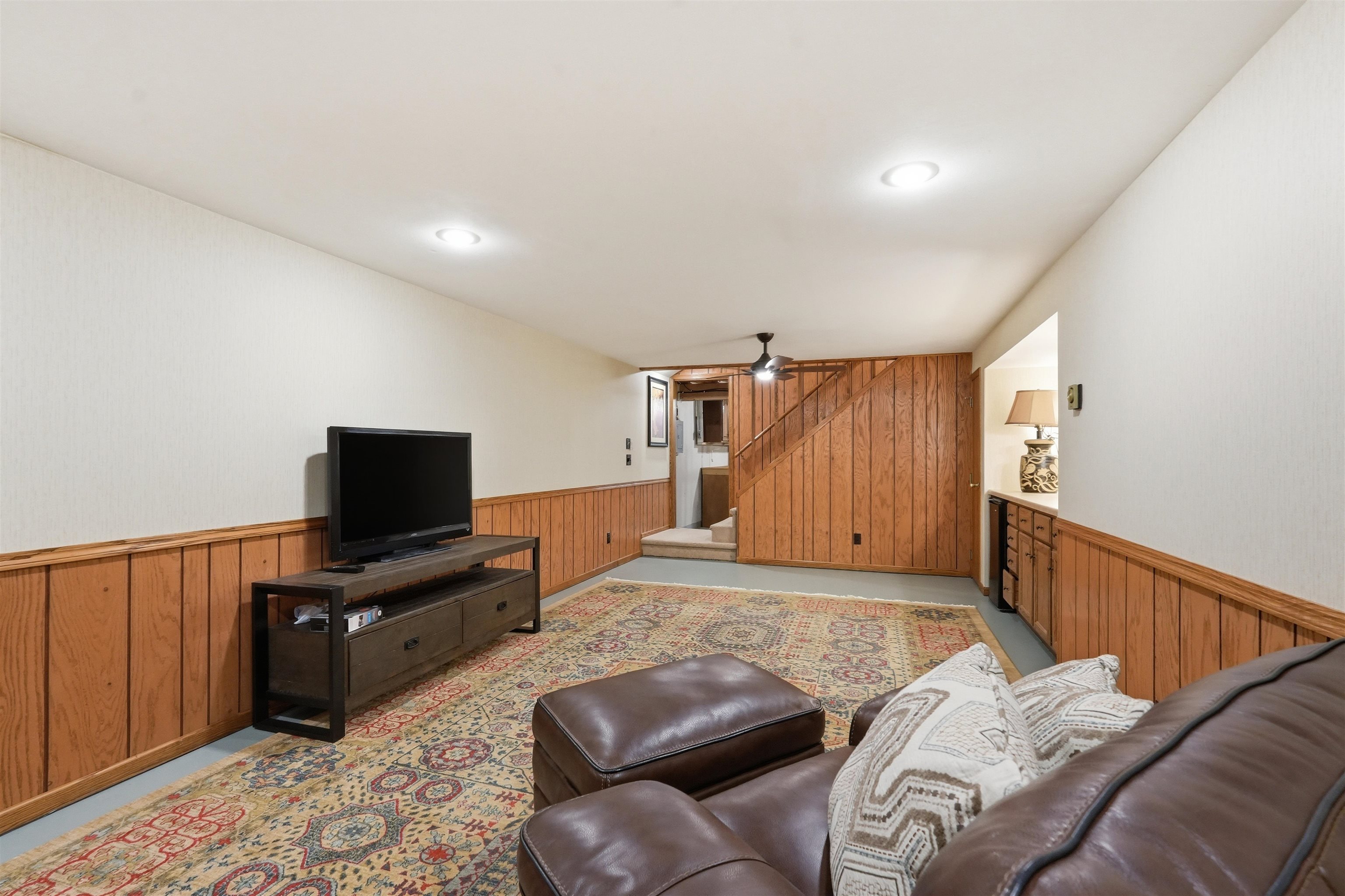 312 River Wood Bend
