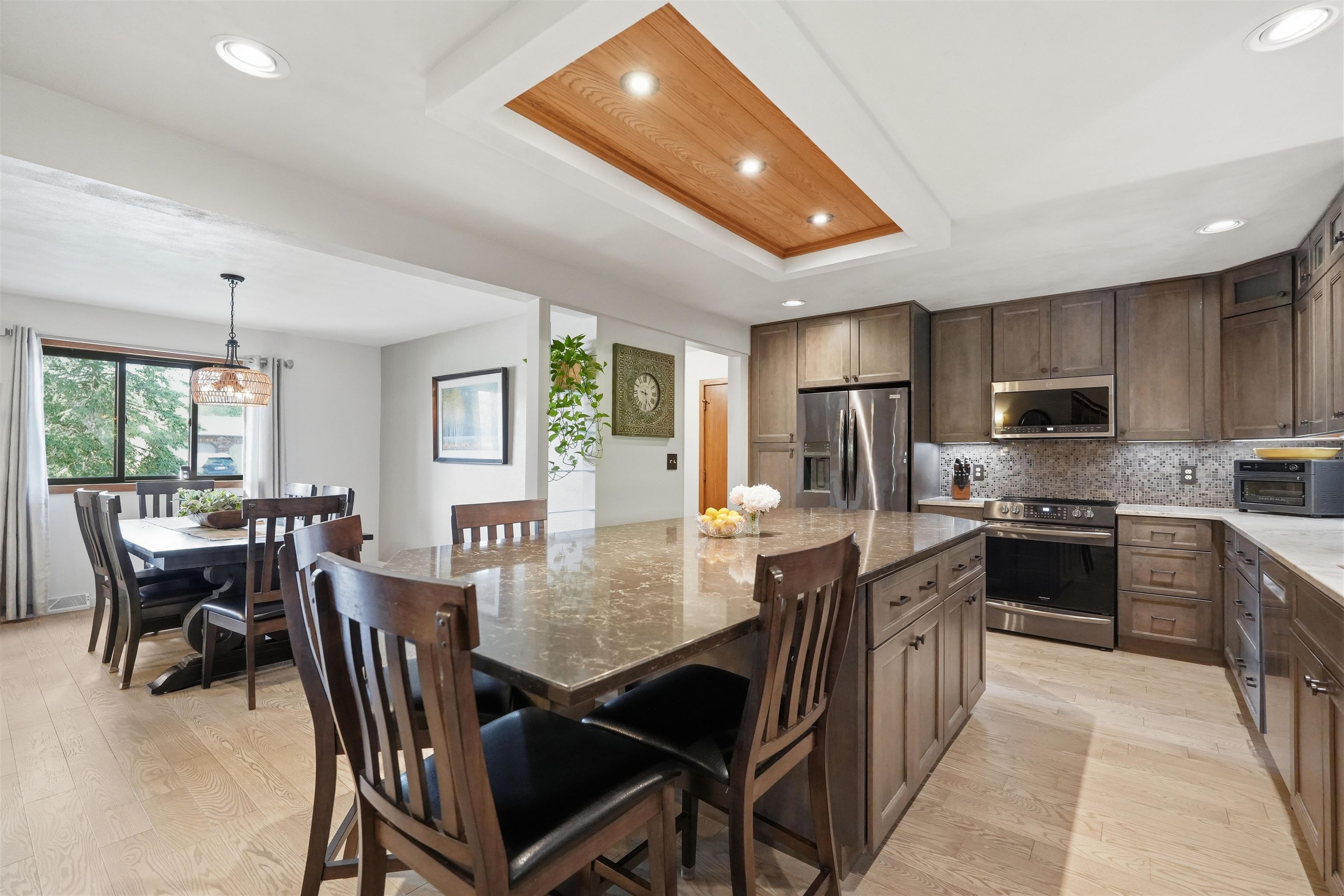 312 River Wood Bend