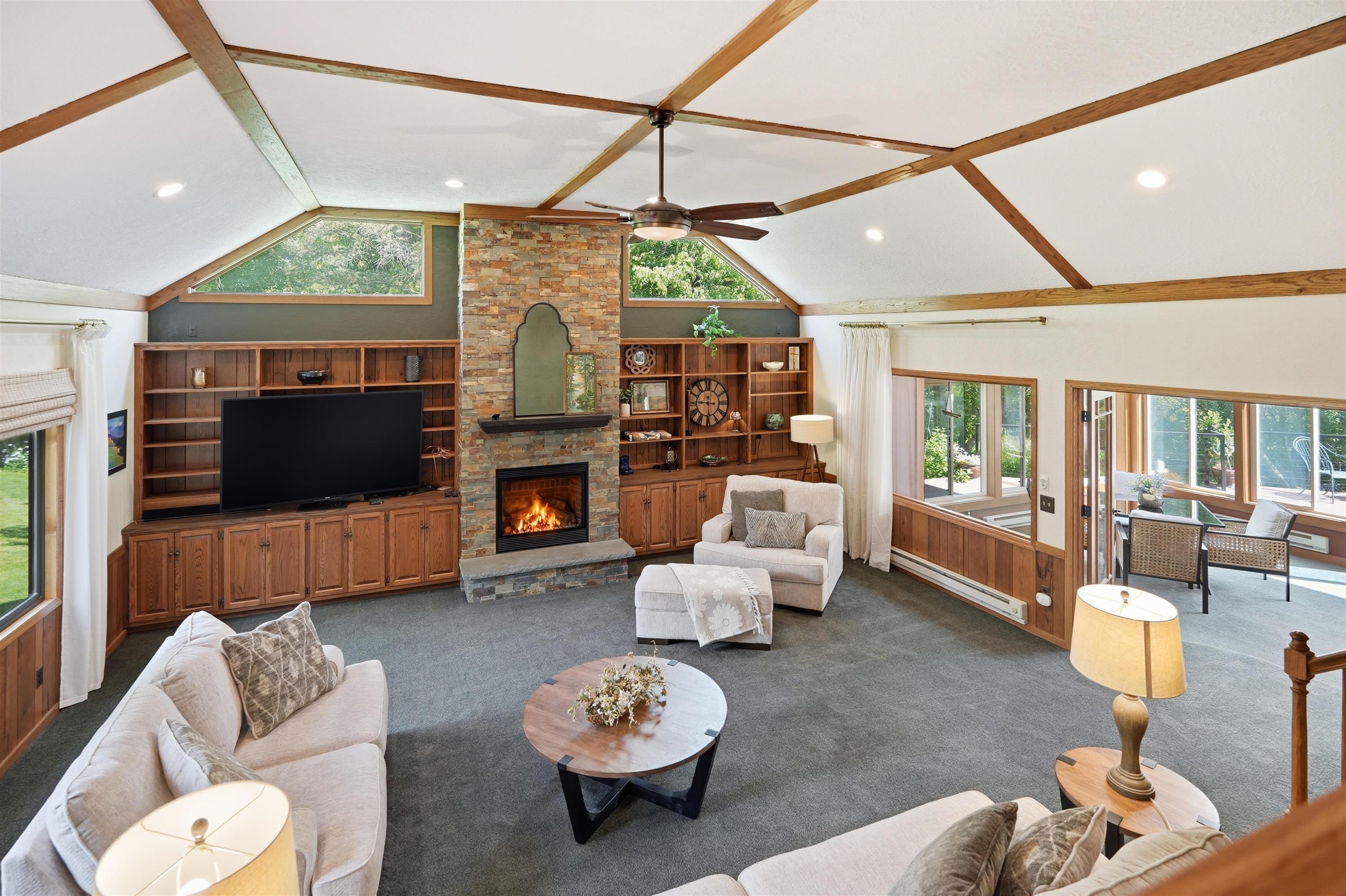 312 River Wood Bend