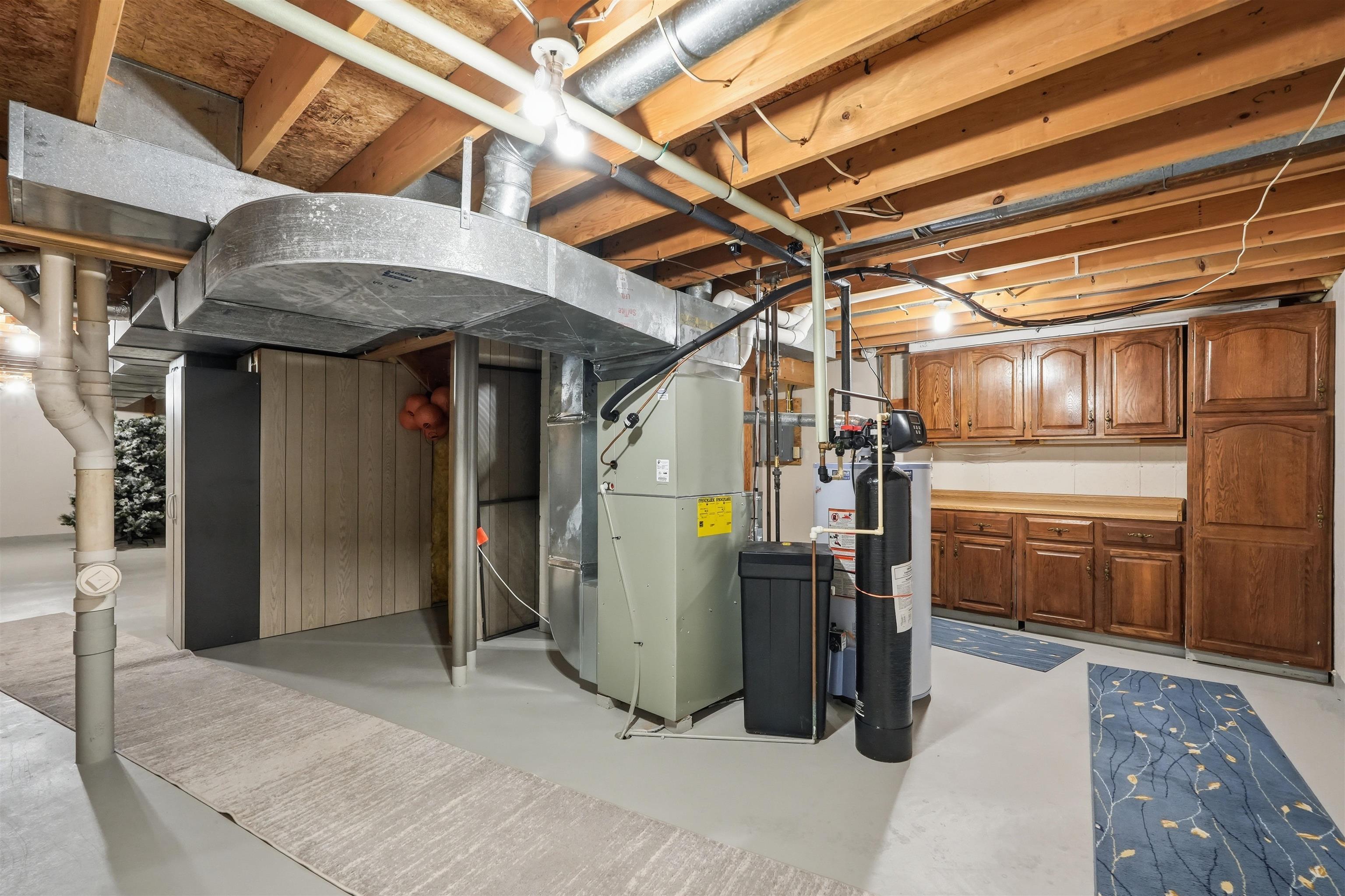 312 River Wood Bend