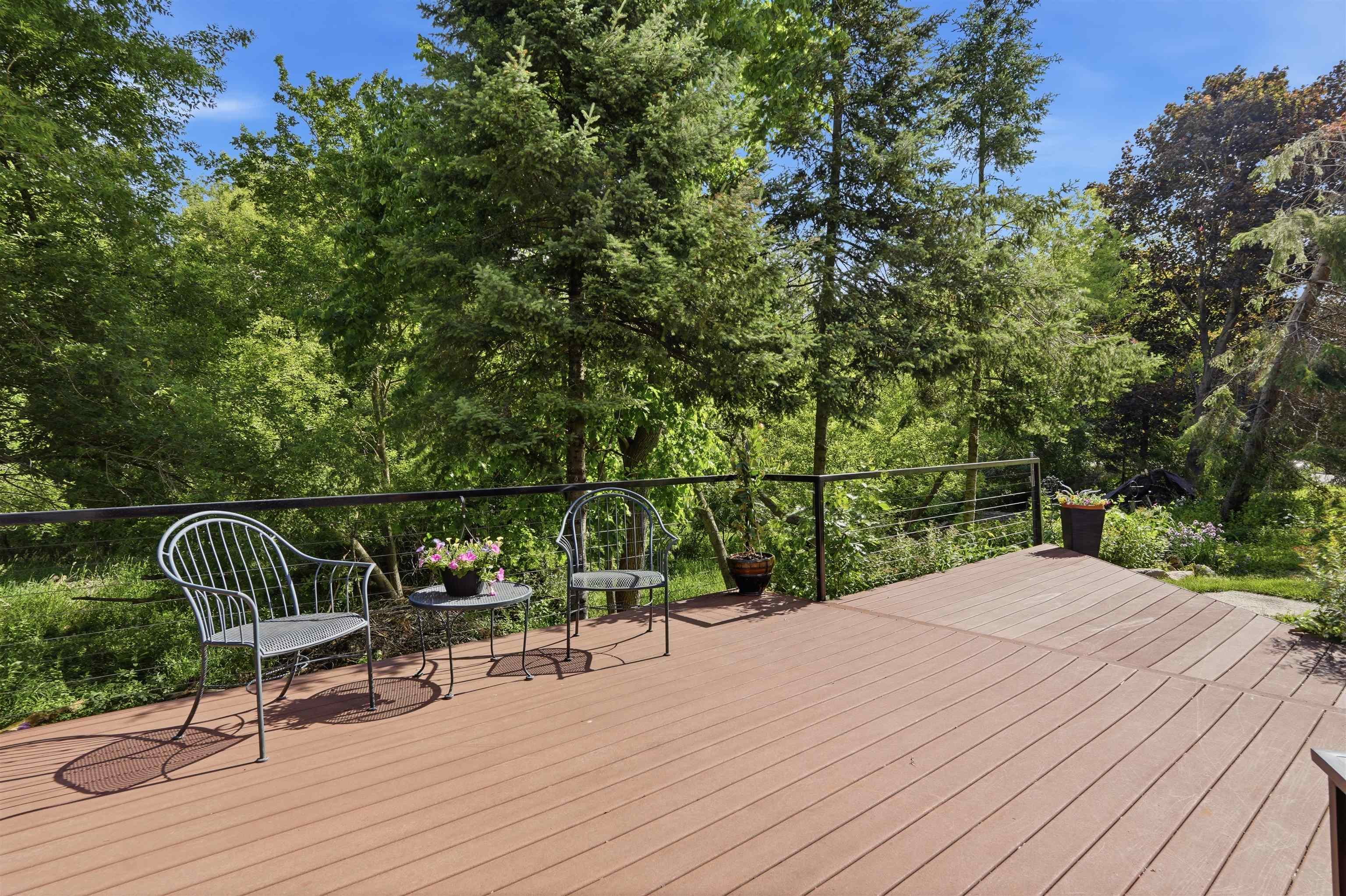 312 River Wood Bend