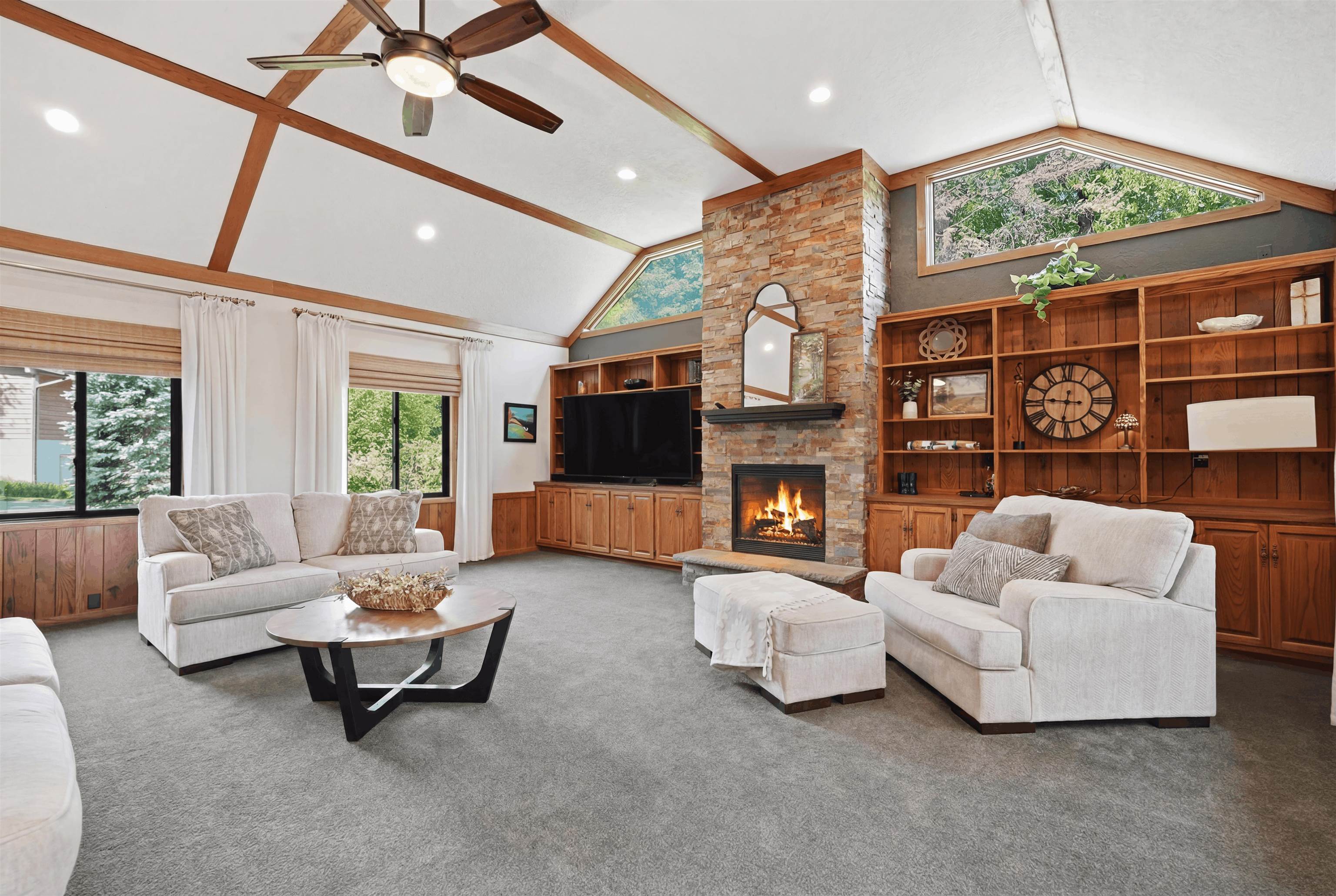 312 River Wood Bend