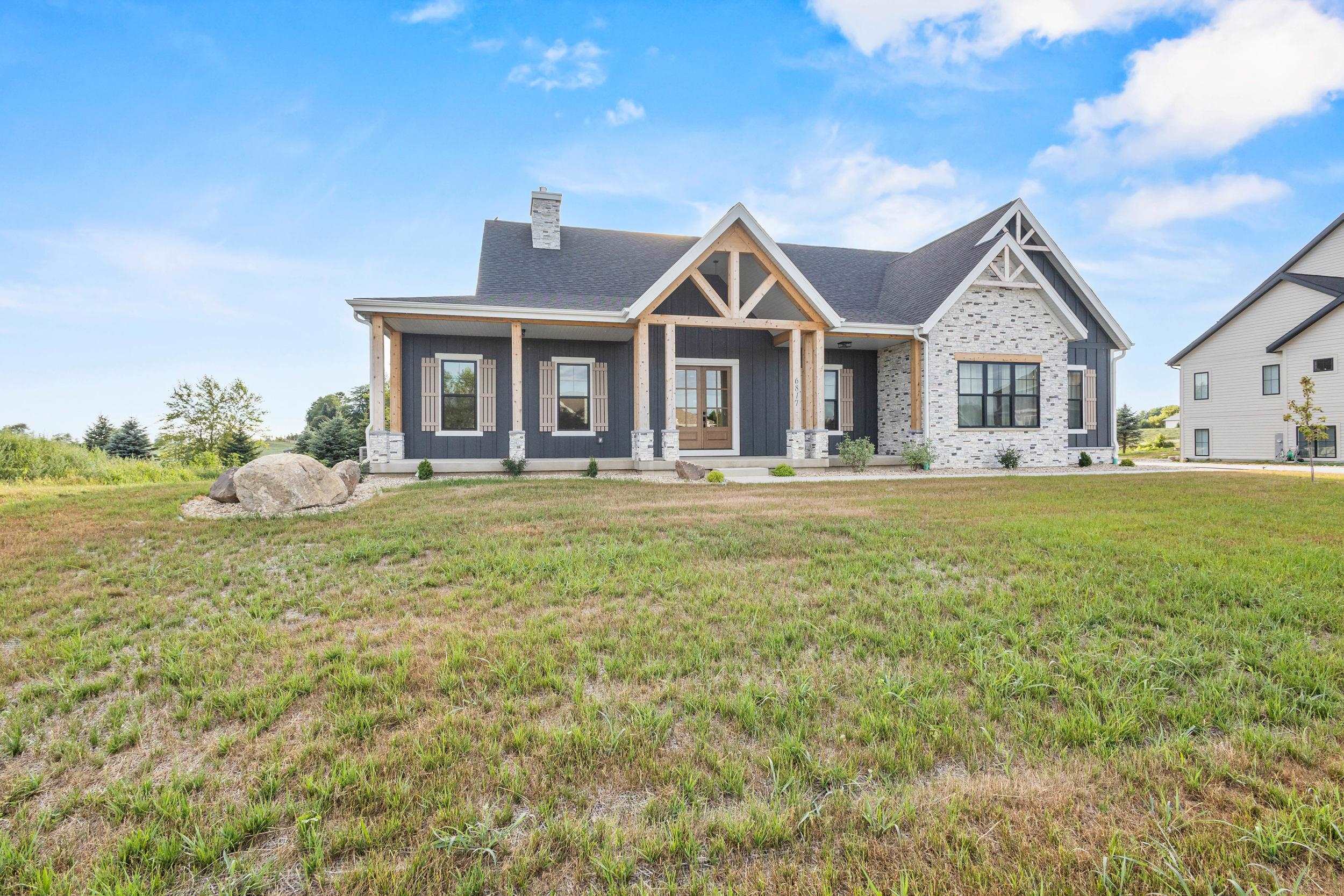 6811 Angelica Trail
