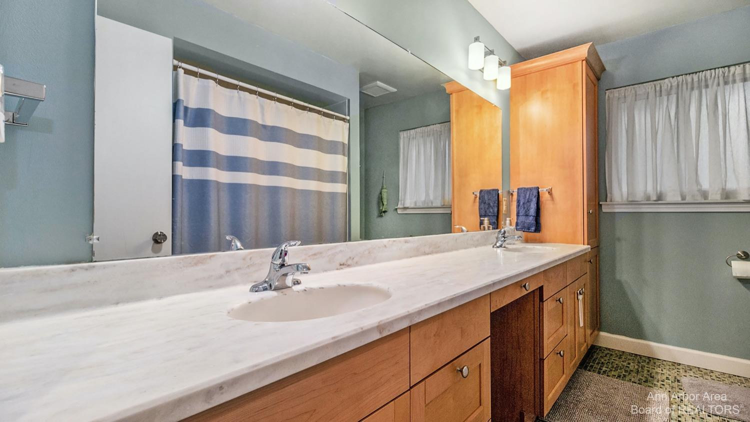 3732 Middleton Drive