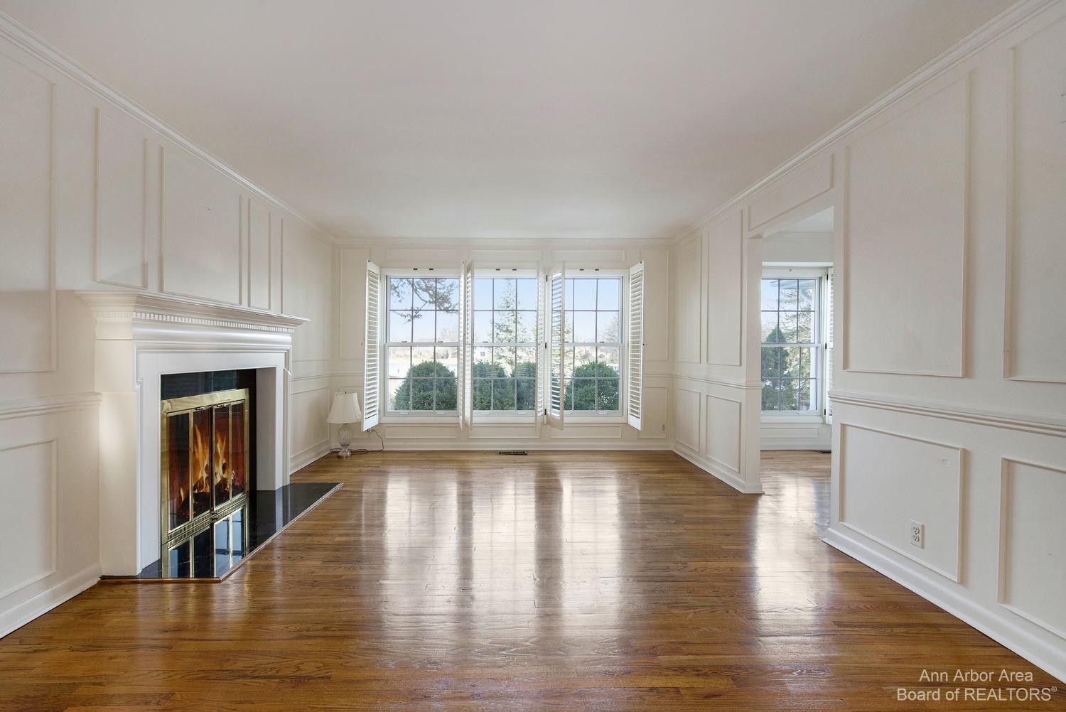 2105 Greenview Drive